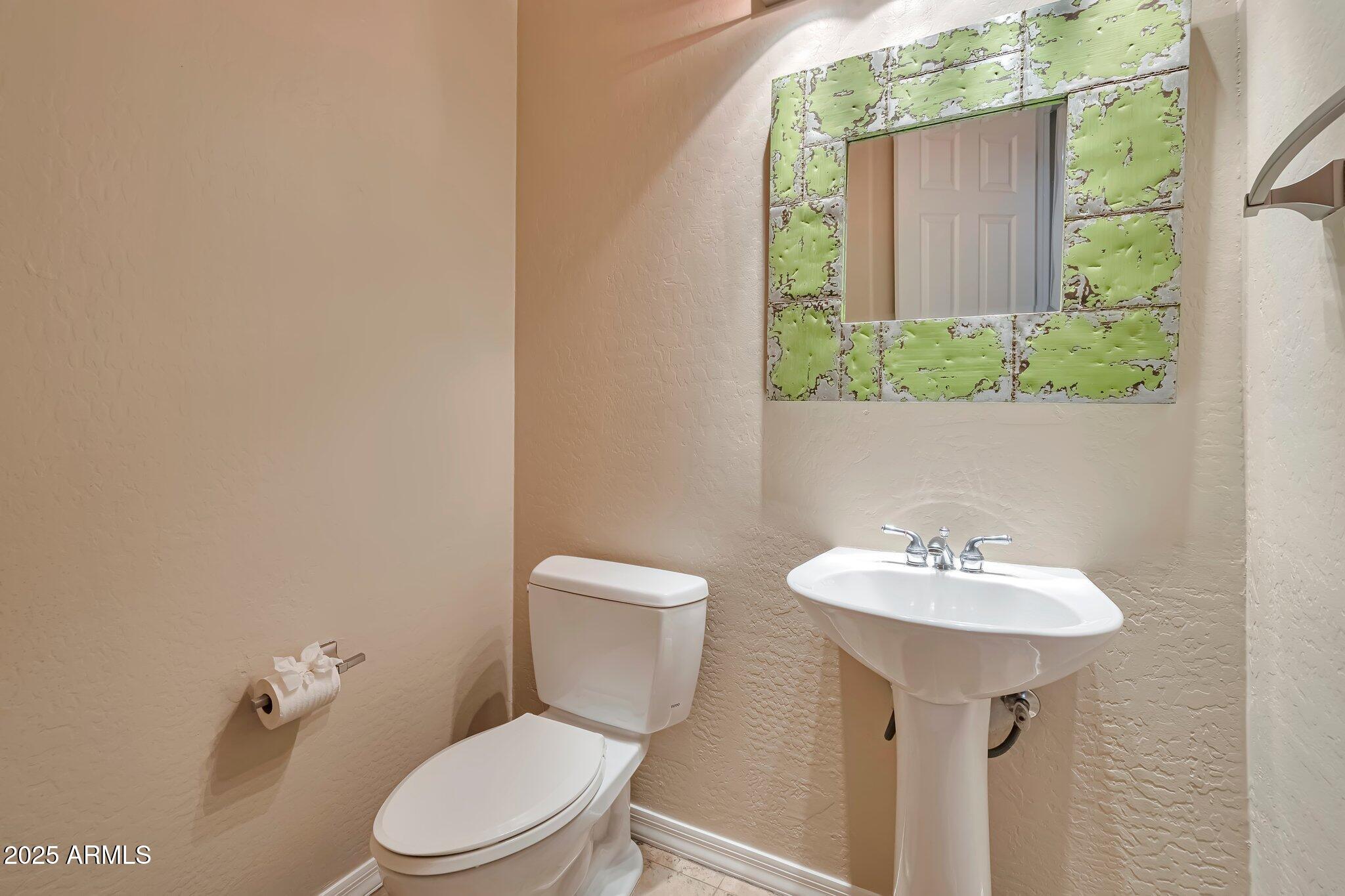 3114 E Capricorn Way