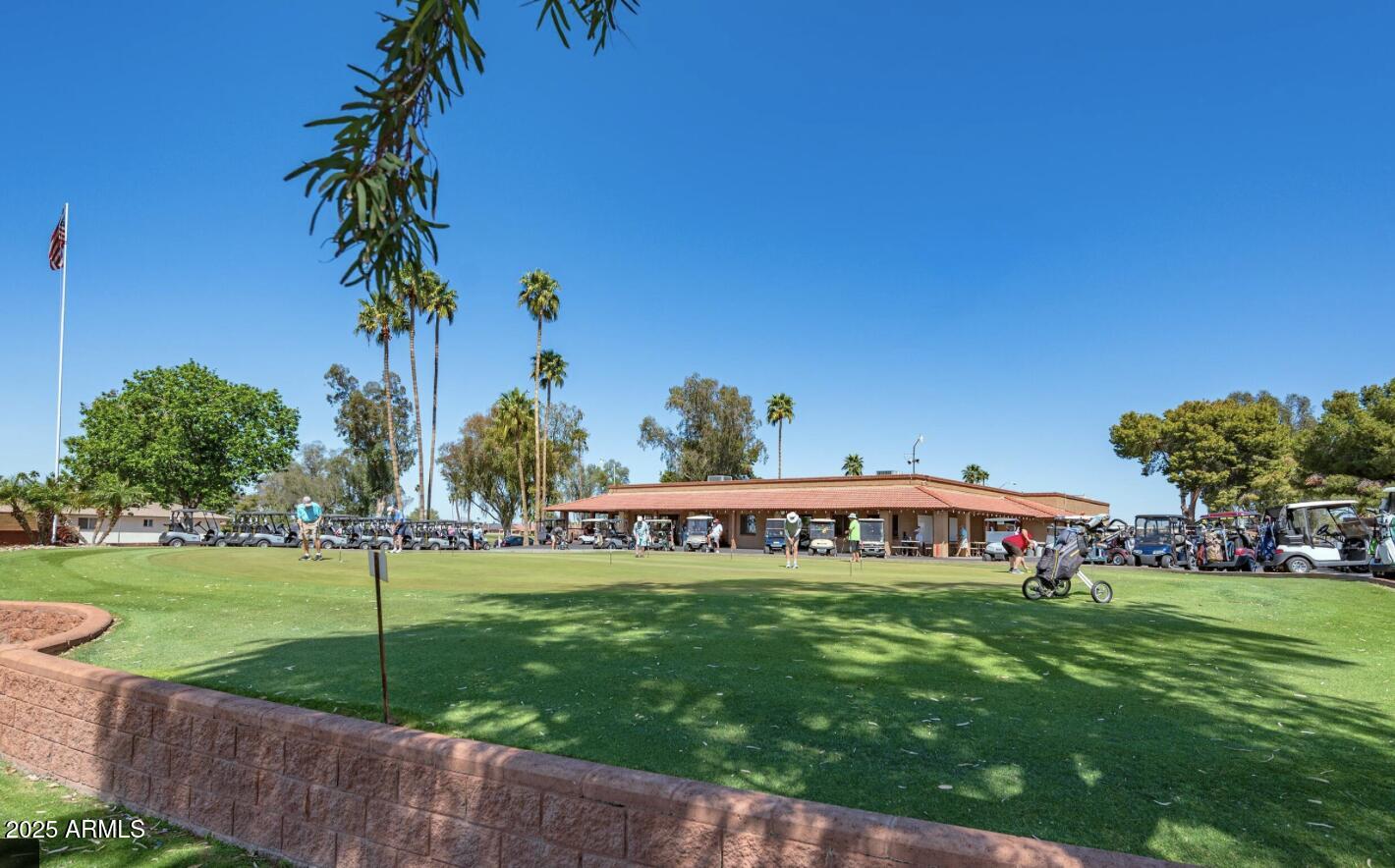 4213 E CLOVIS Avenue