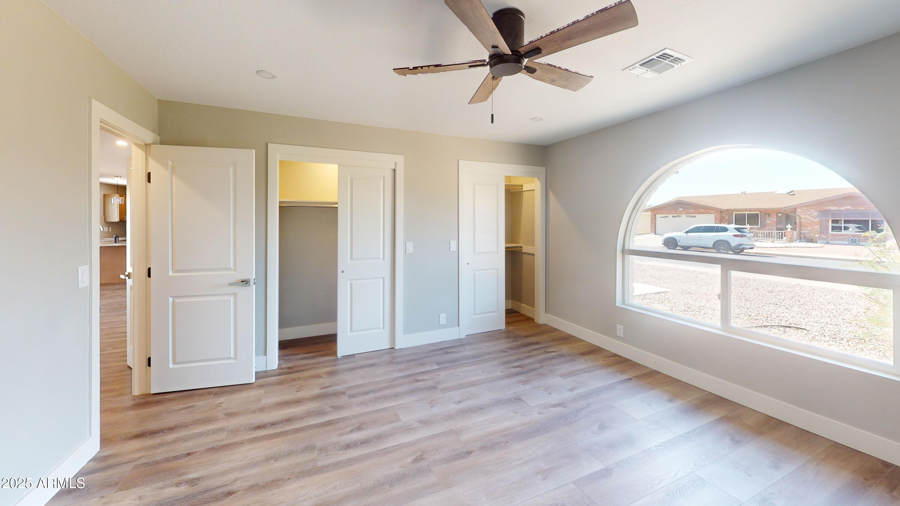 4213 E CLOVIS Avenue