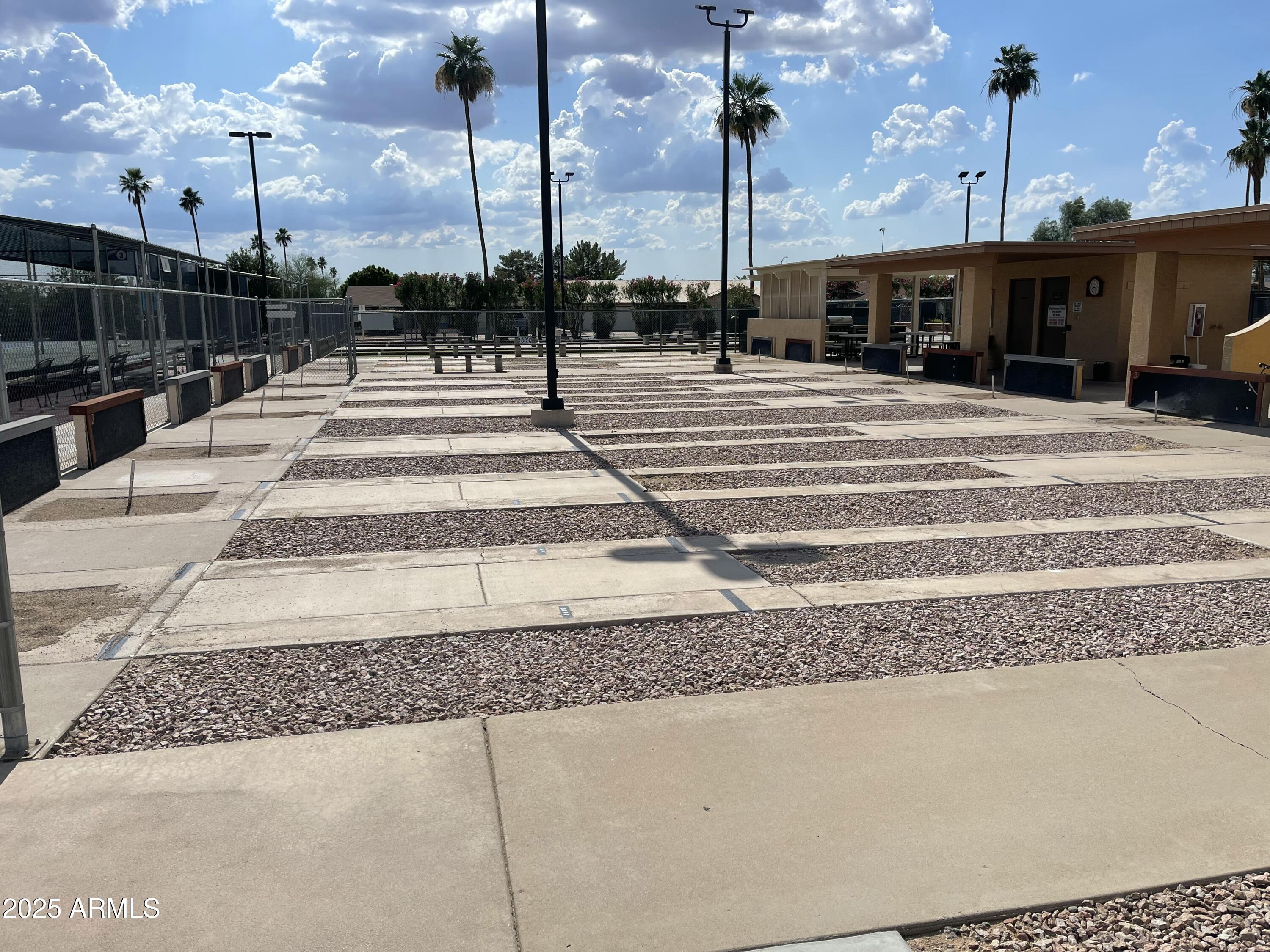 4213 E CLOVIS Avenue