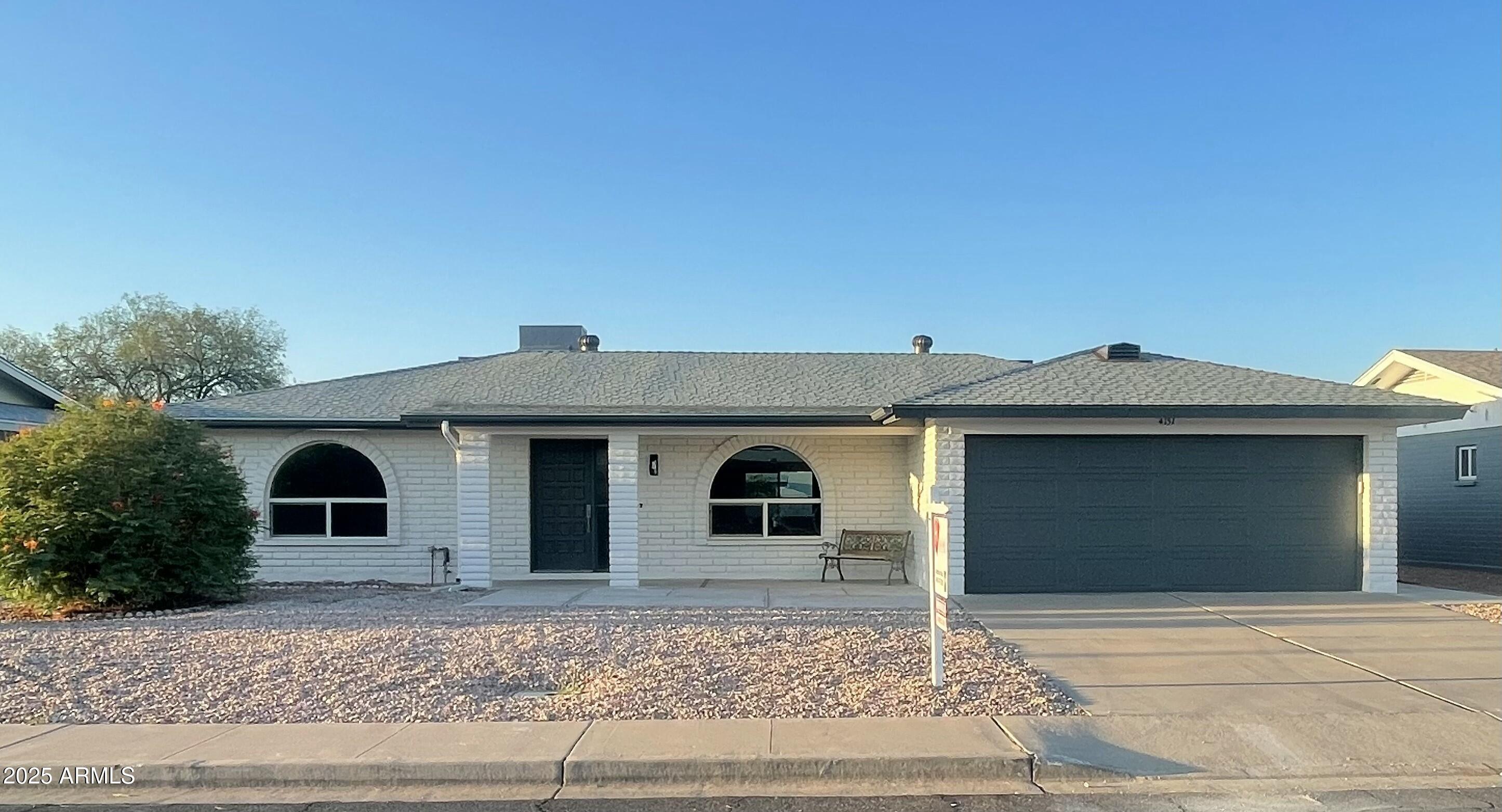 4213 E CLOVIS Avenue