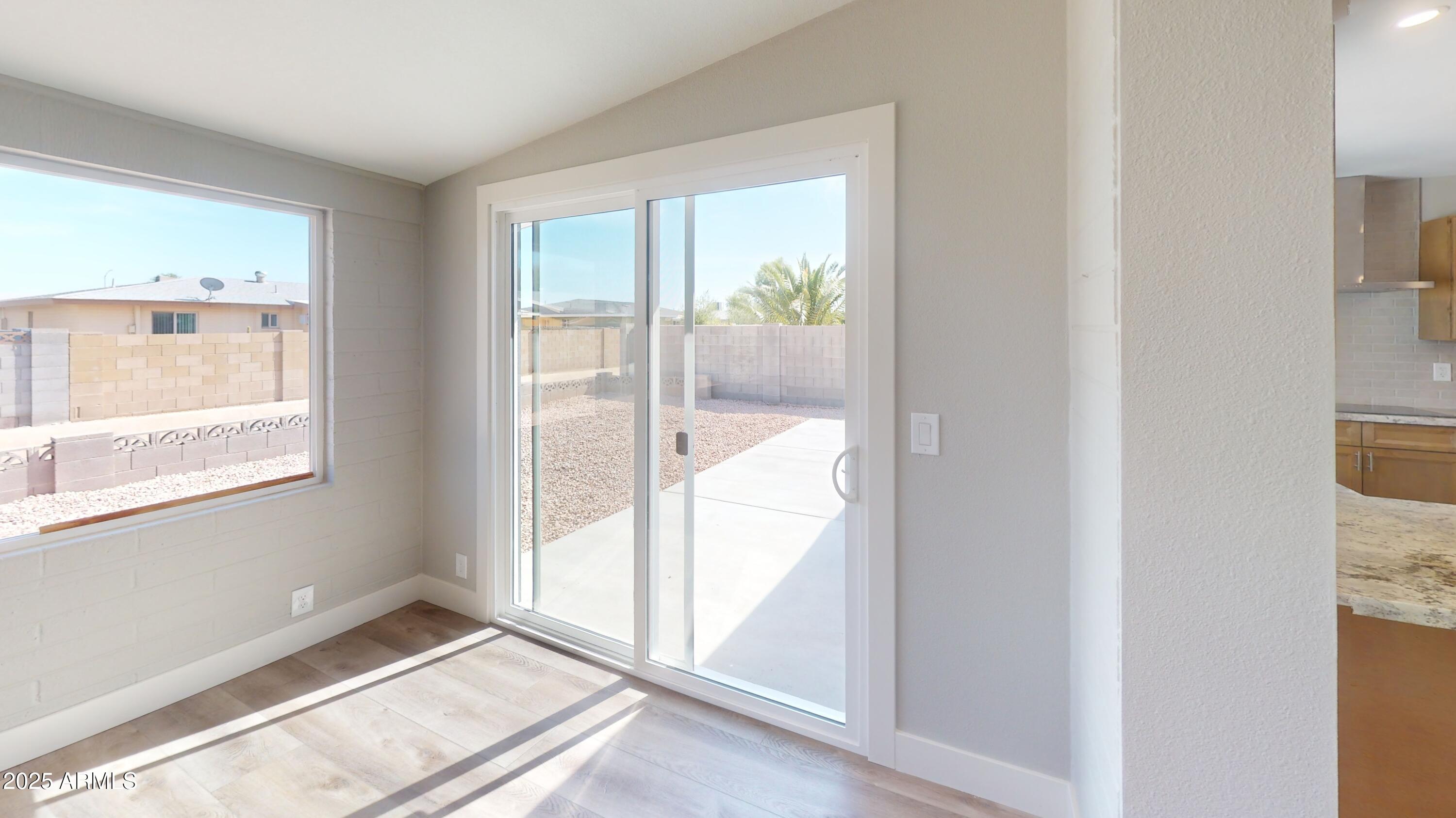 4213 E CLOVIS Avenue