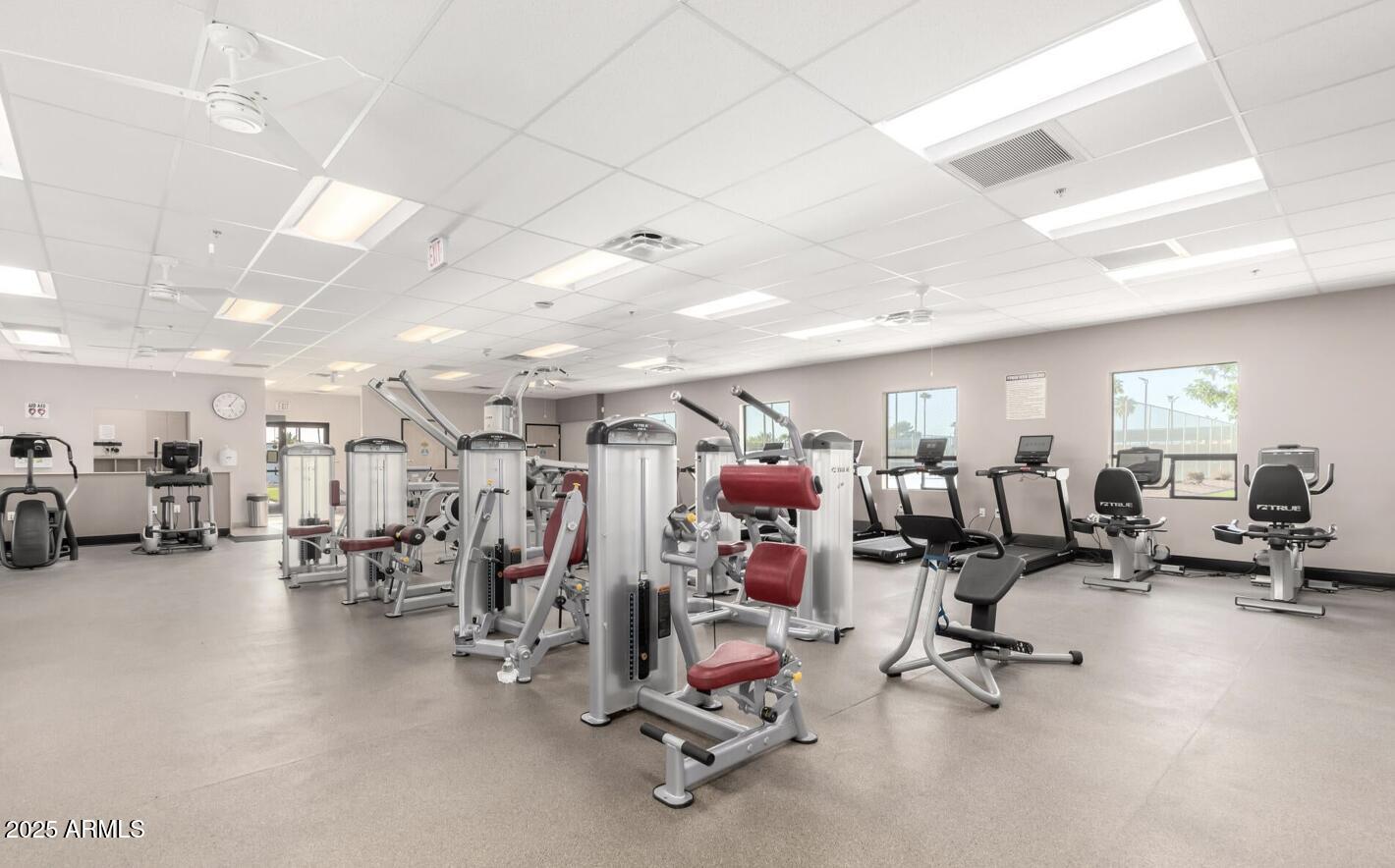 4213 E CLOVIS Avenue