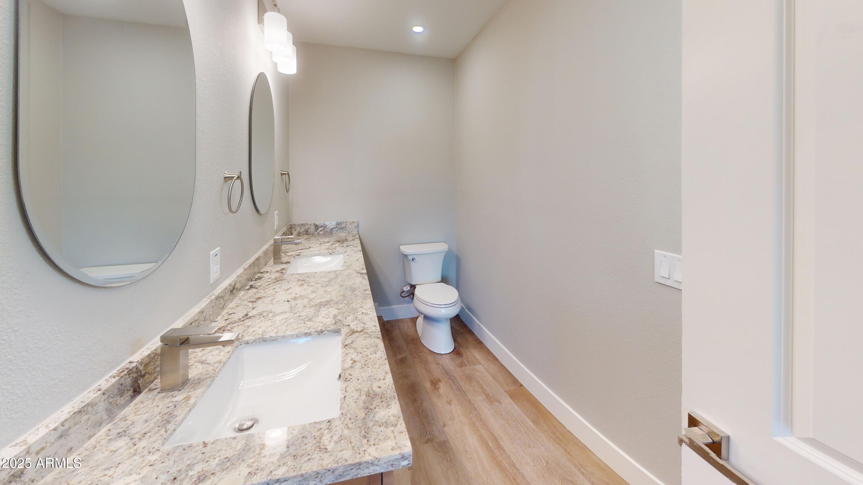 4213 E CLOVIS Avenue