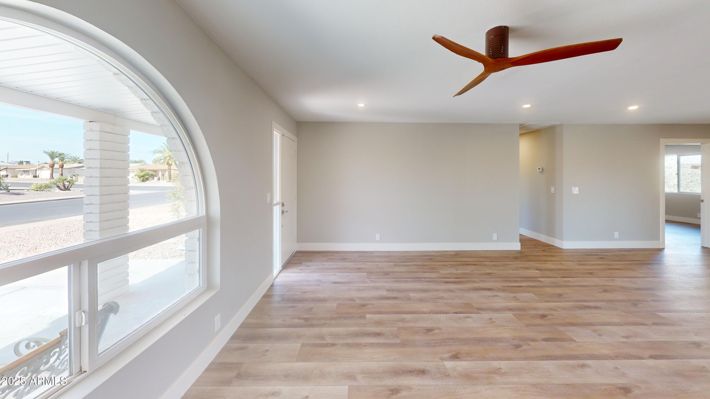 4213 E CLOVIS Avenue