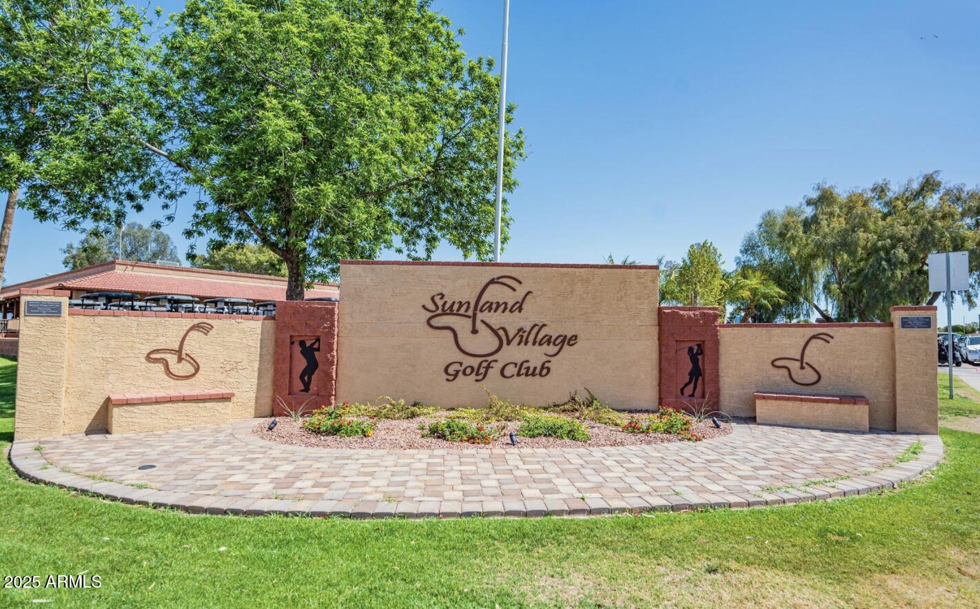 4213 E CLOVIS Avenue