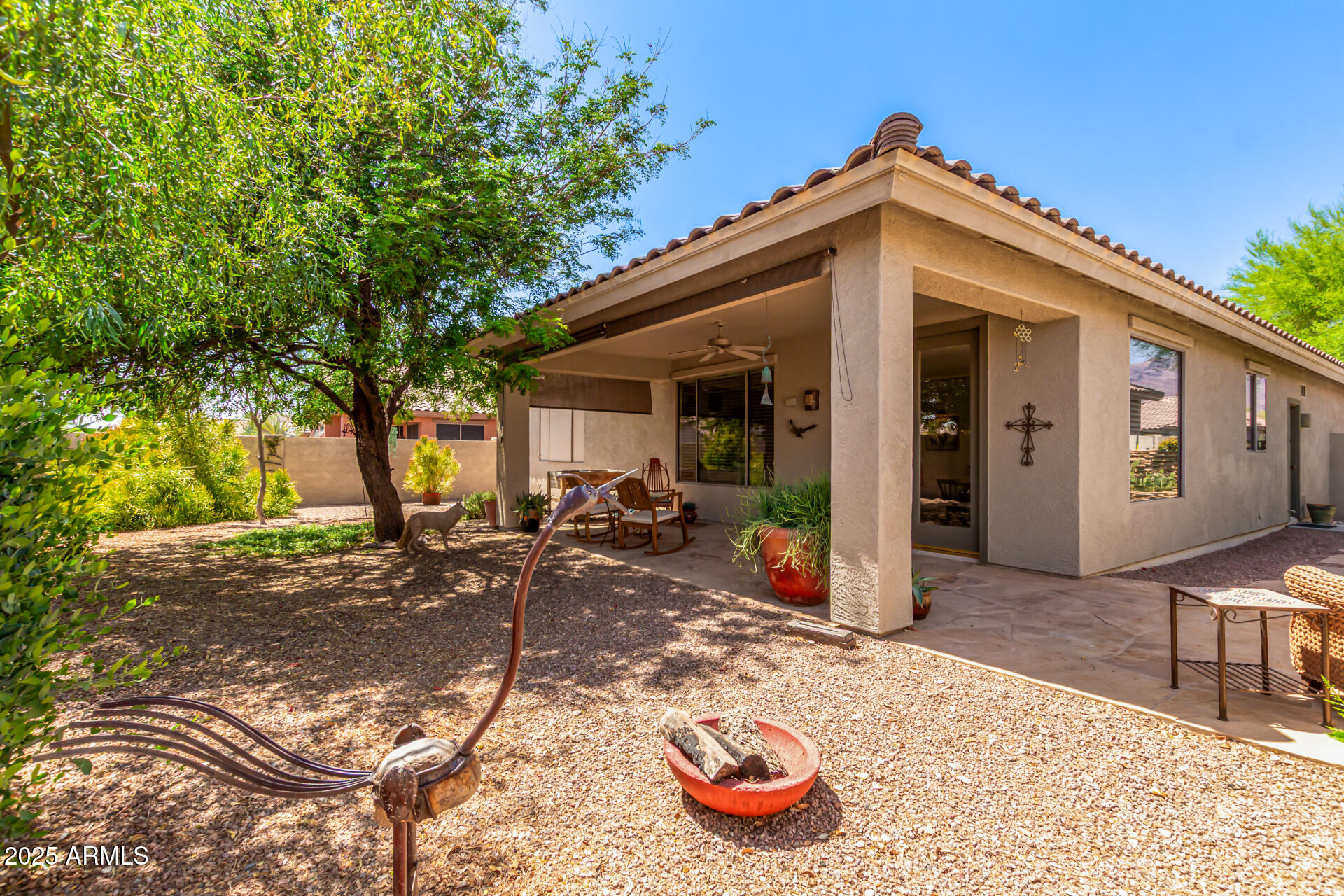 7617 E DESERT HONEYSUCKLE Drive