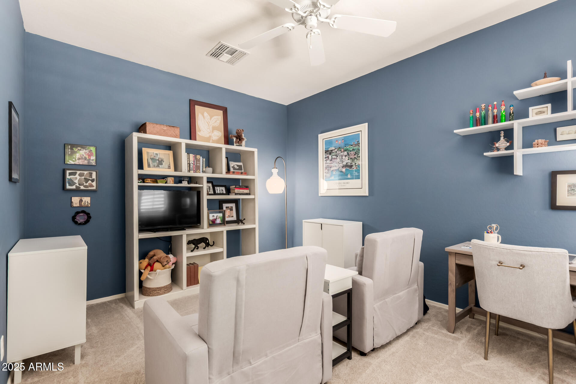 7617 E DESERT HONEYSUCKLE Drive