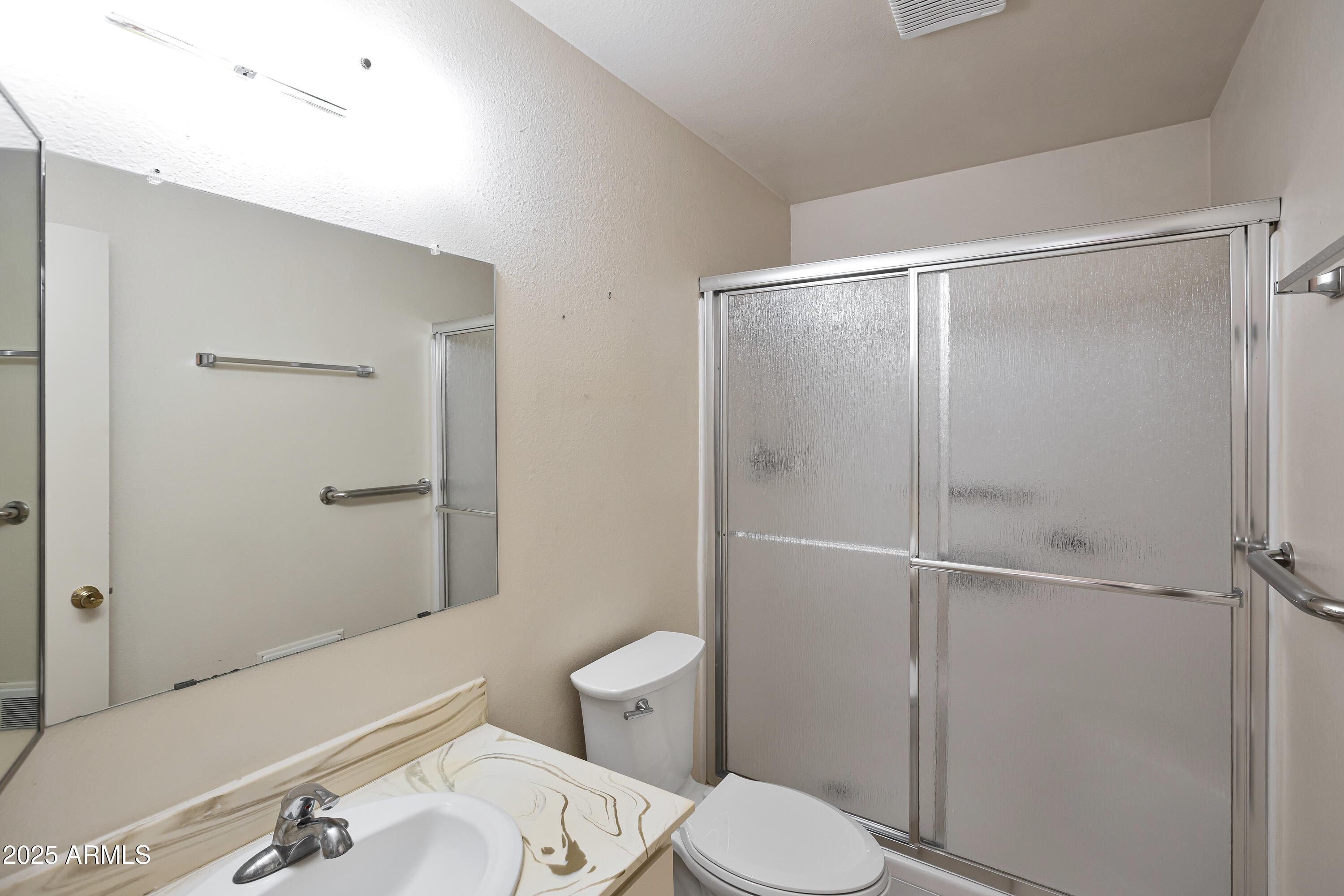 8326 E VALLEY VIEW Road