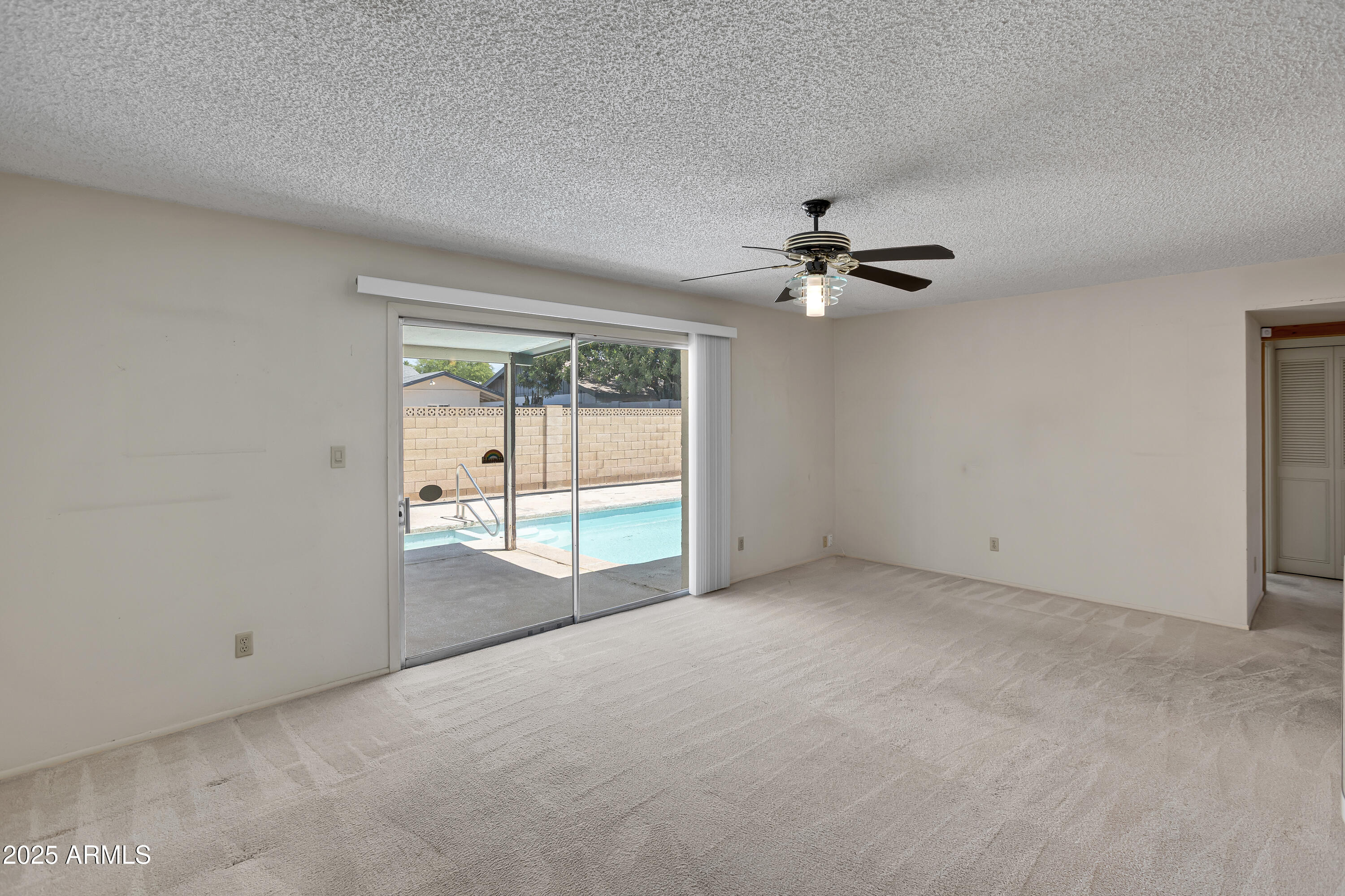 8326 E VALLEY VIEW Road