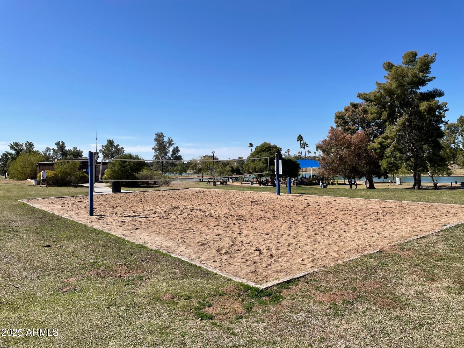 8326 E VALLEY VIEW Road