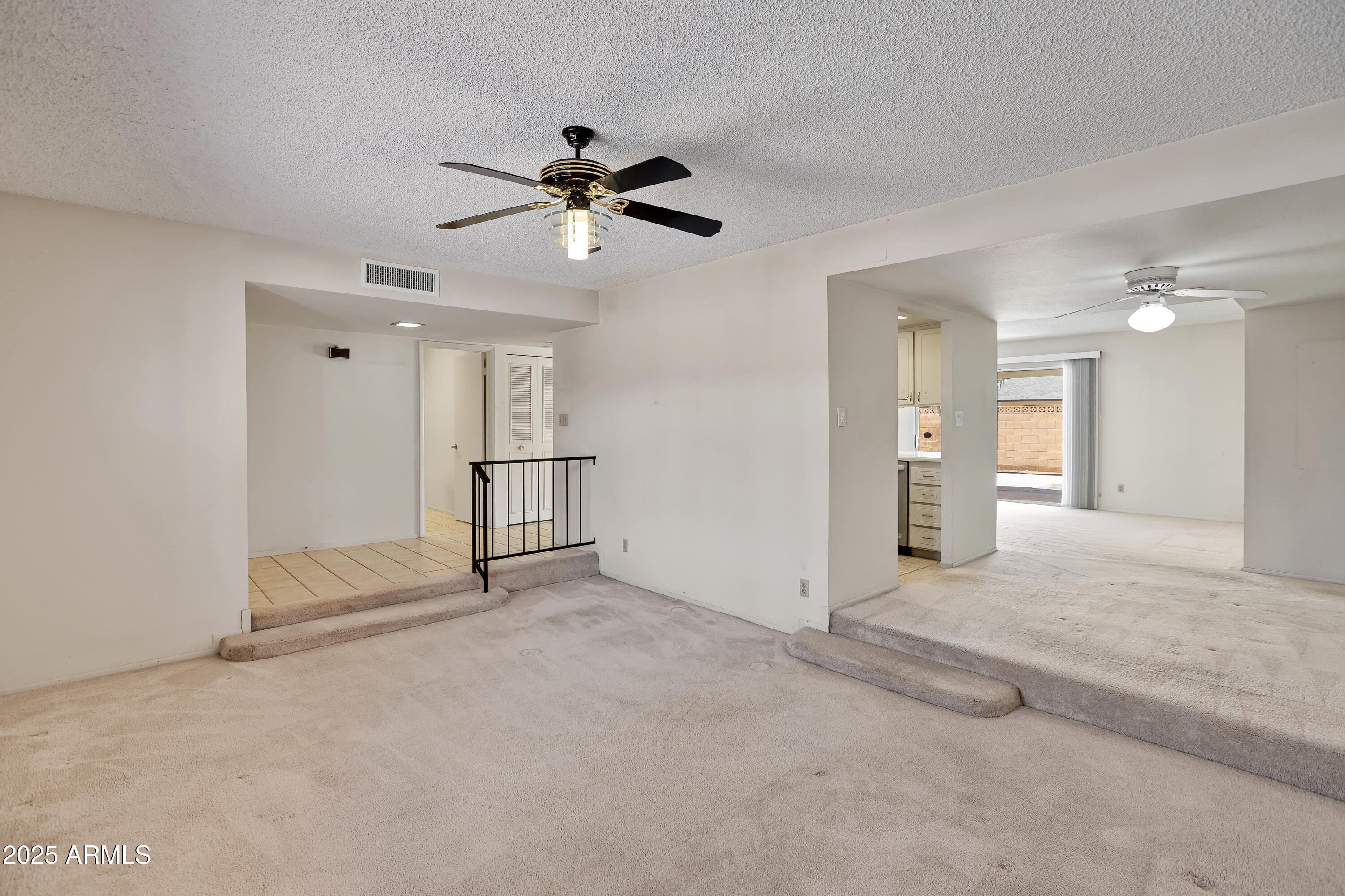 8326 E VALLEY VIEW Road