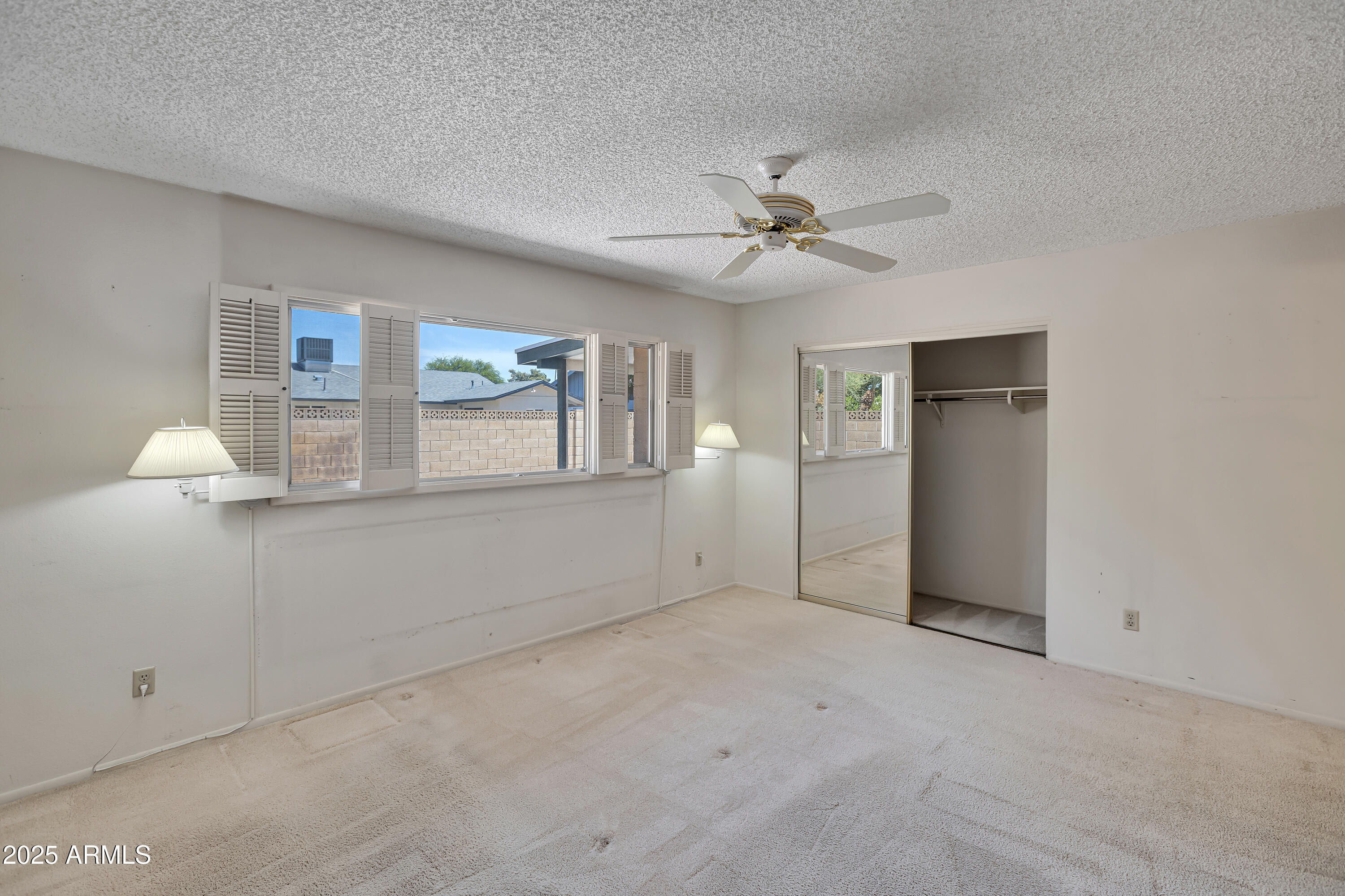 8326 E VALLEY VIEW Road