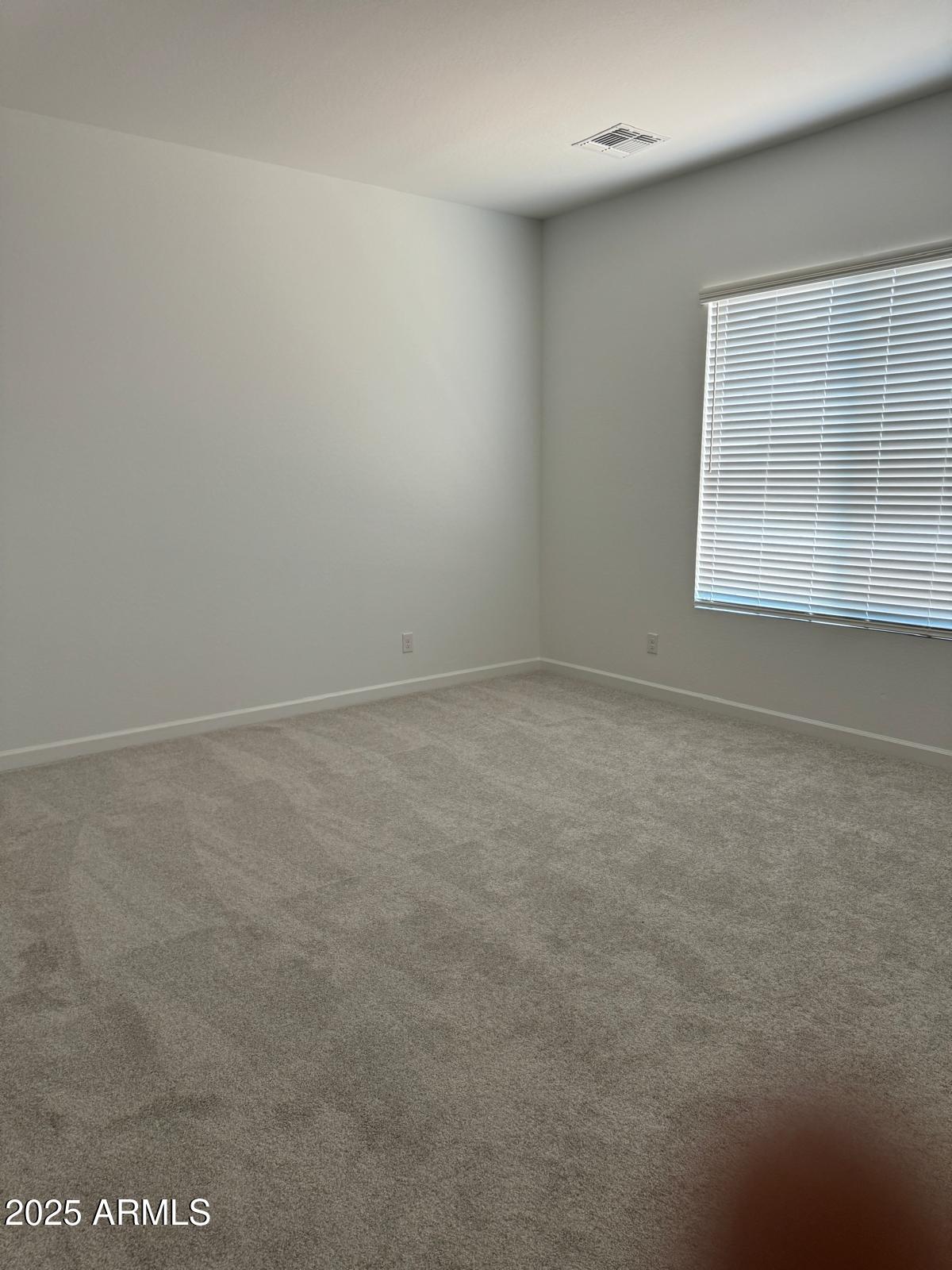 11438 E UTOPIA Avenue