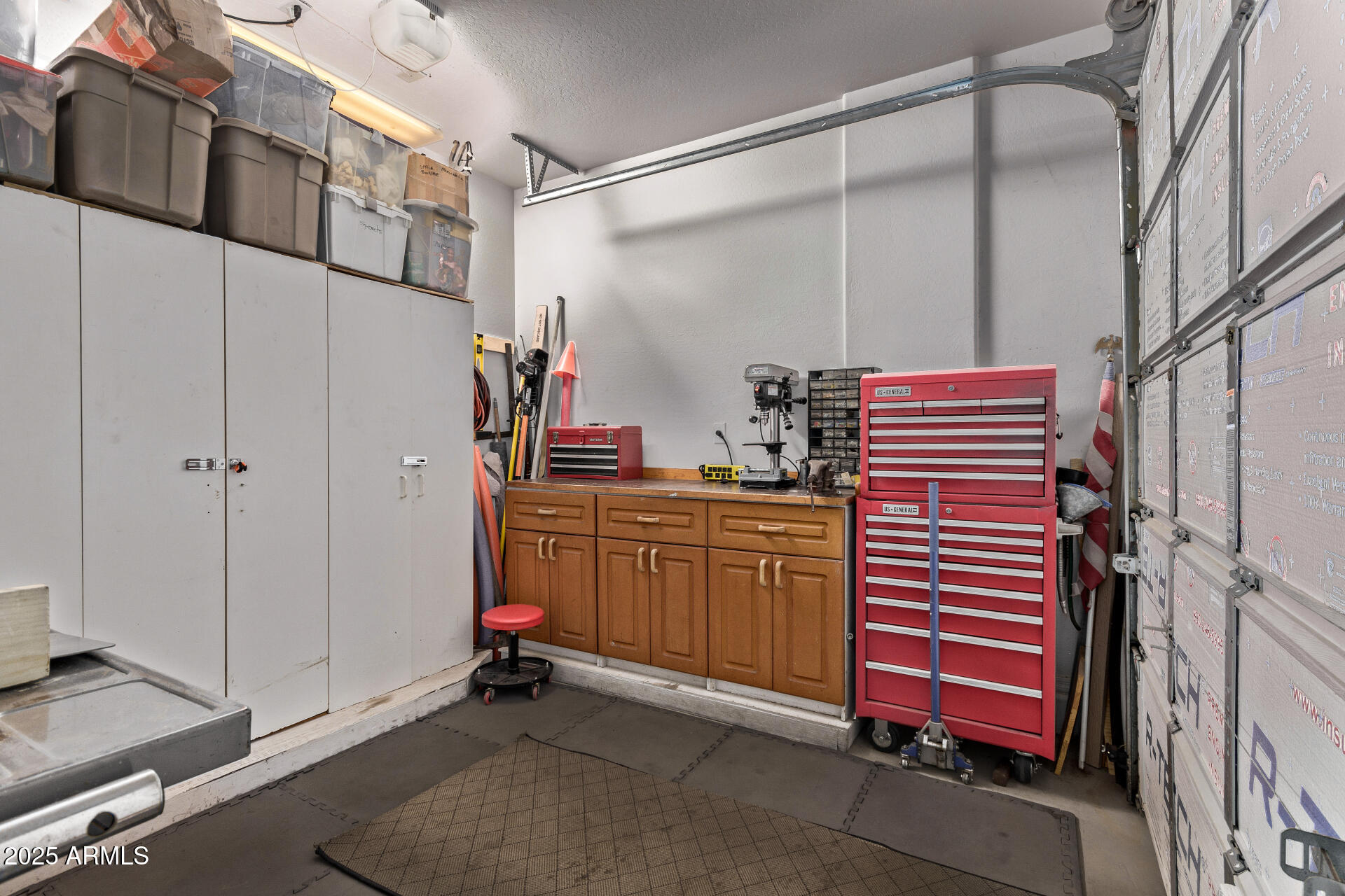 3618 N COLONIAL Court