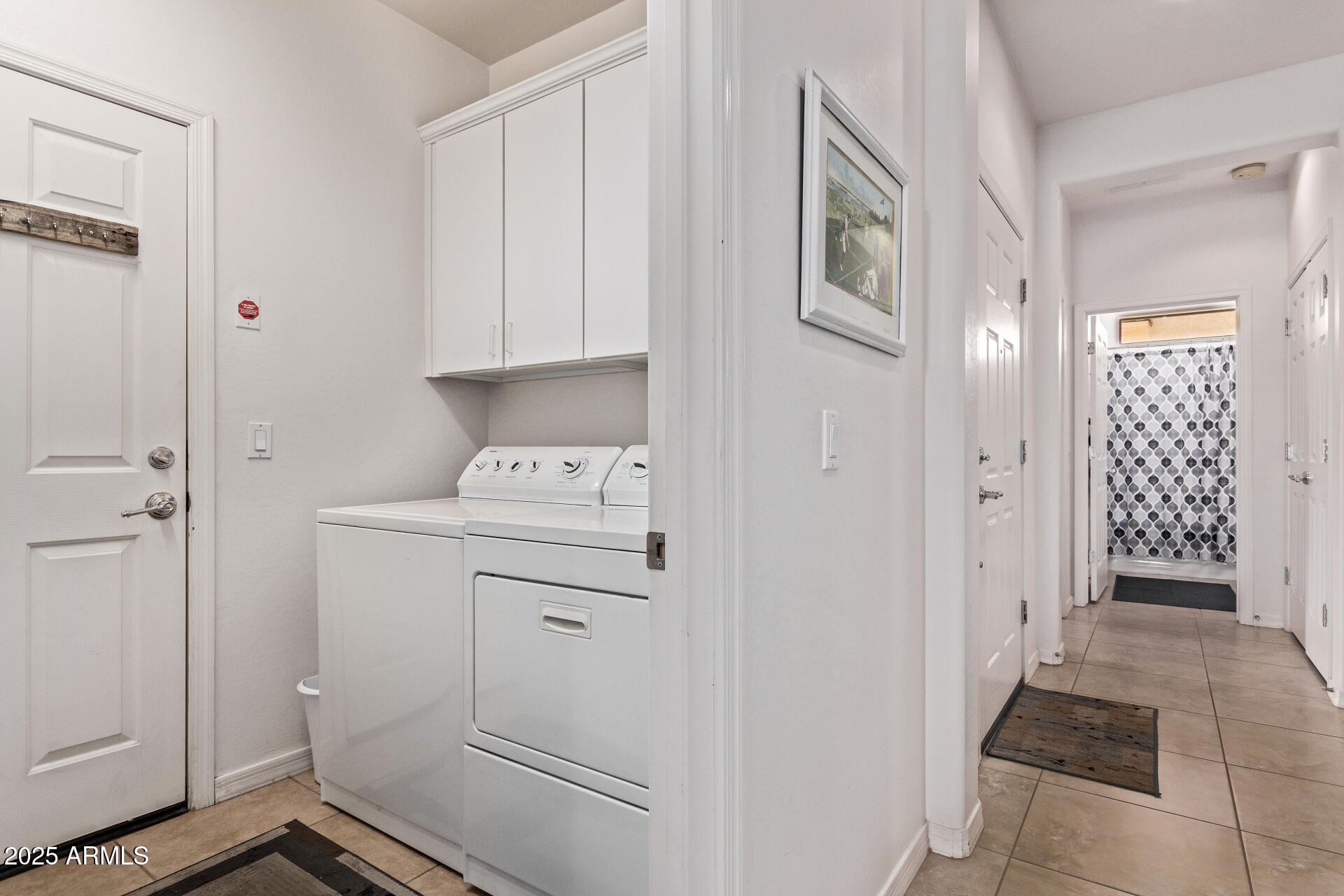 3618 N COLONIAL Court