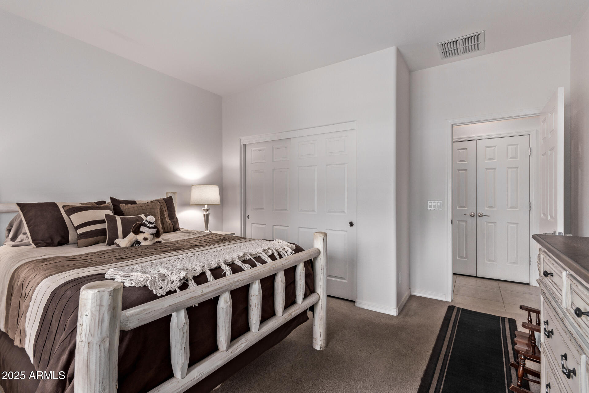 3618 N COLONIAL Court