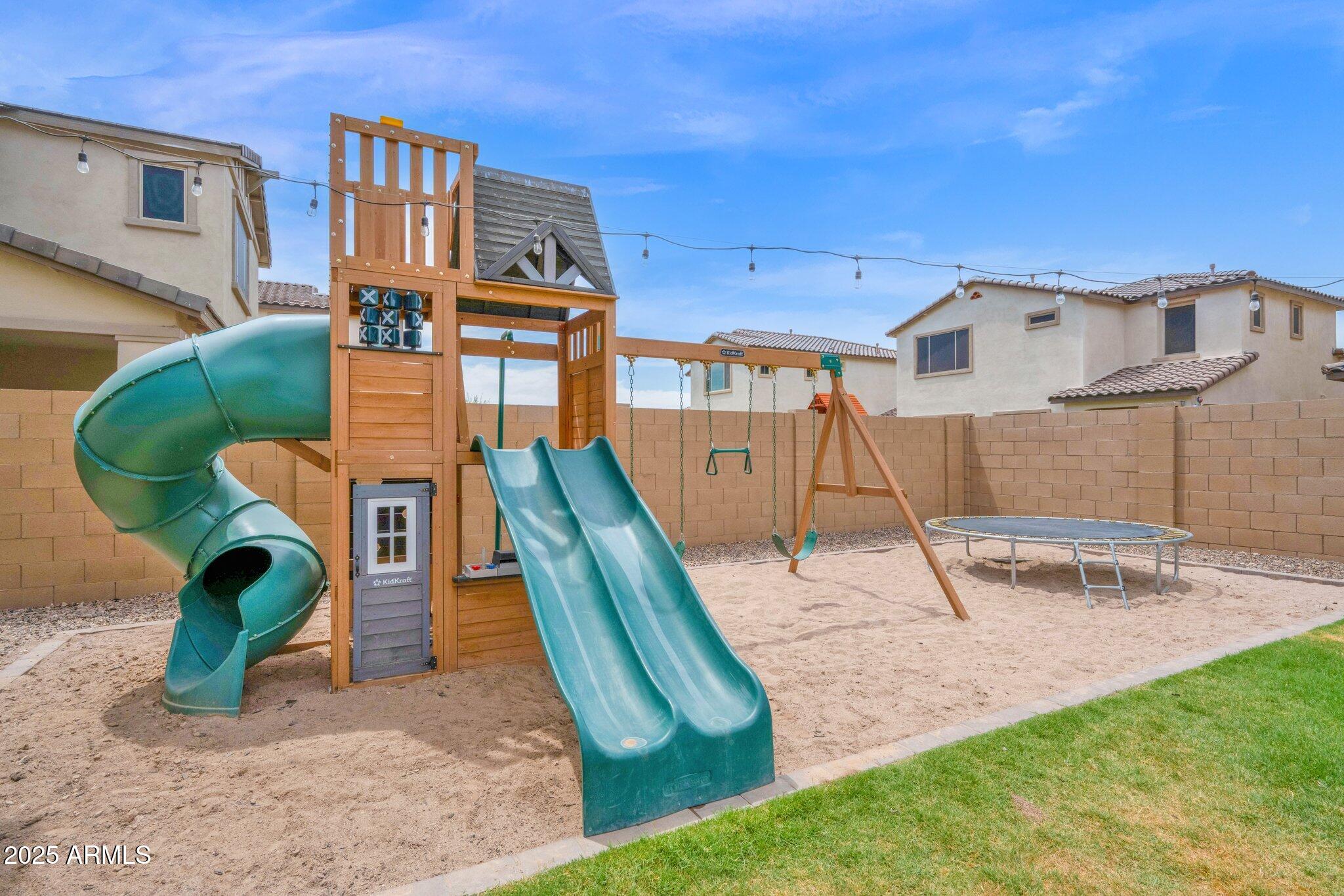 21246 E Kingbird Drive