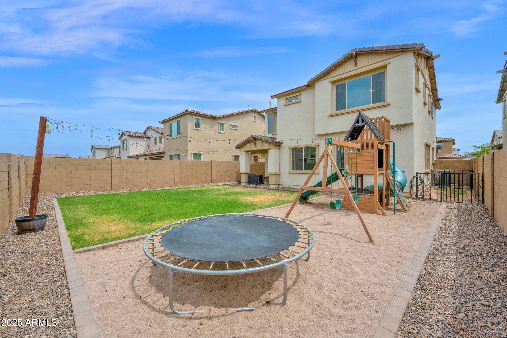 21246 E Kingbird Drive