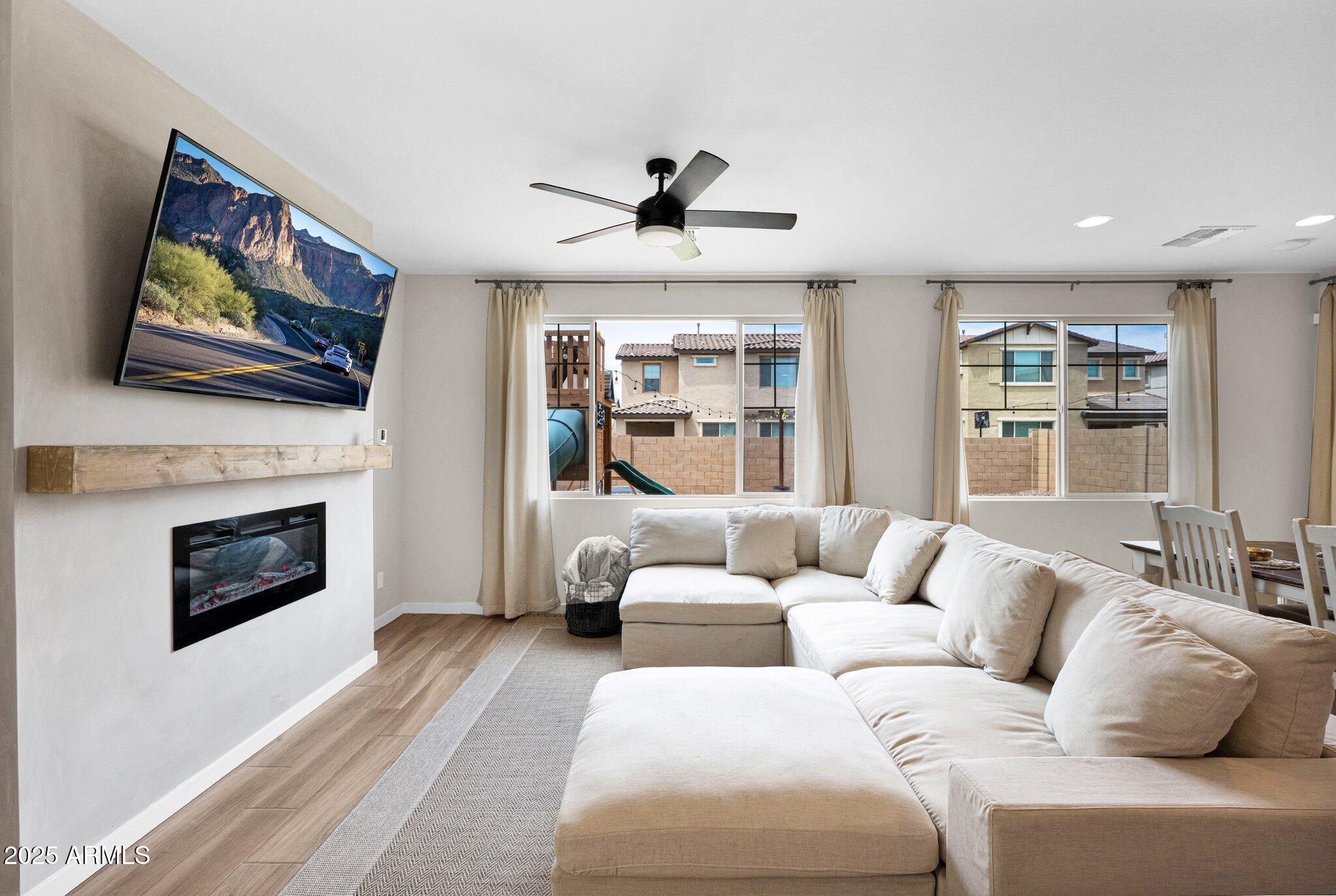 21246 E Kingbird Drive