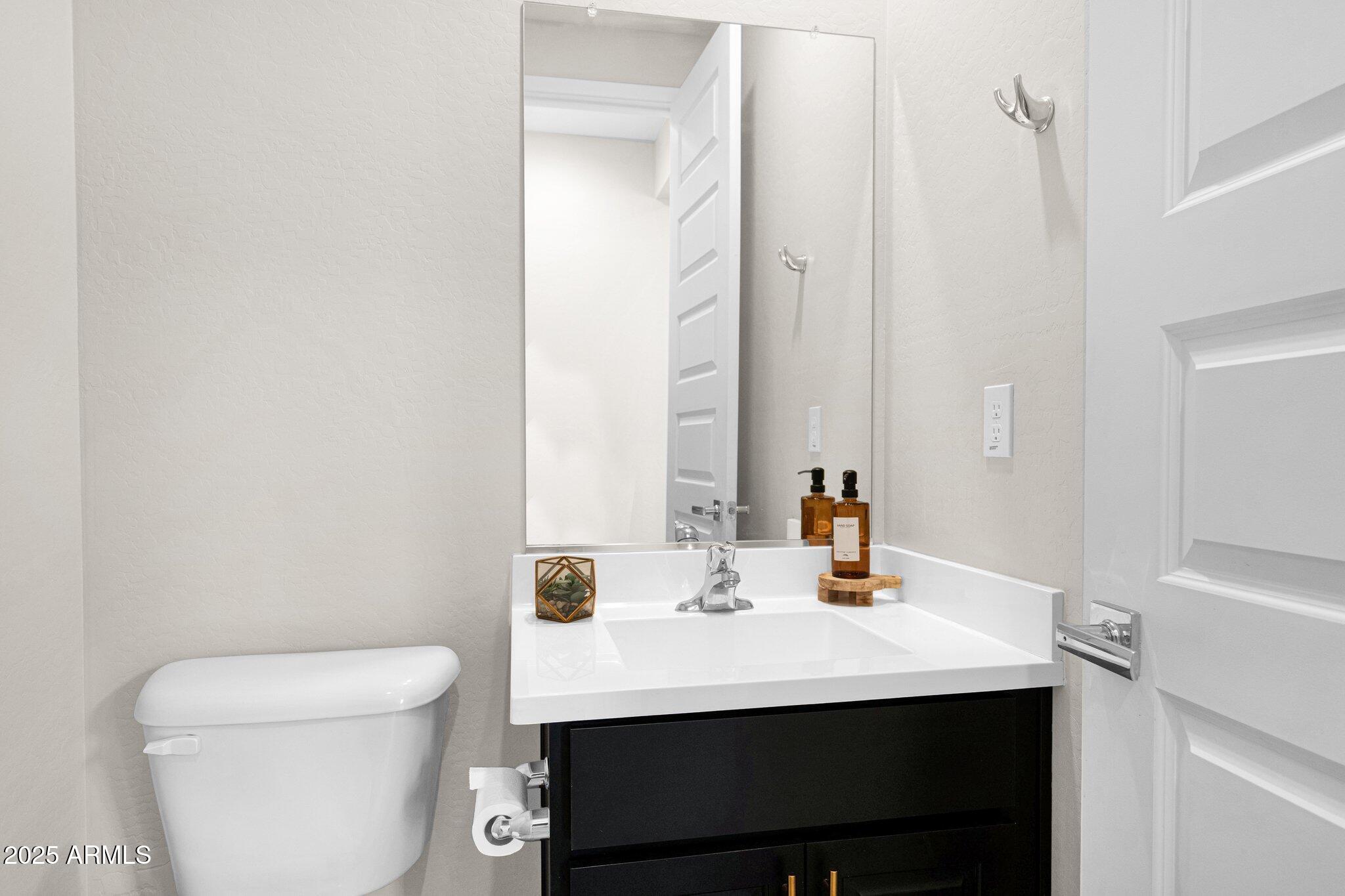 21246 E Kingbird Drive