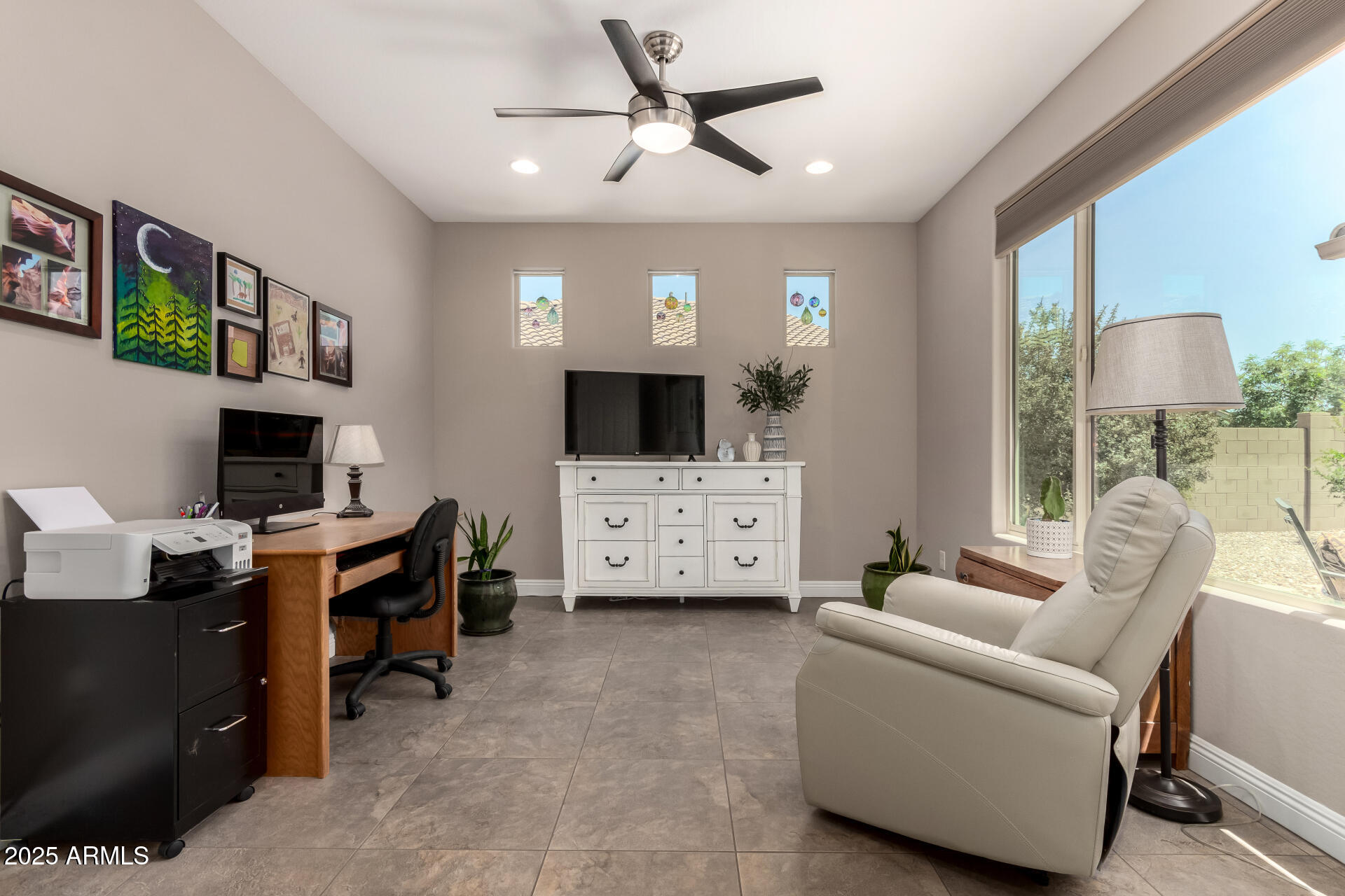 6123 W Sandpiper Way