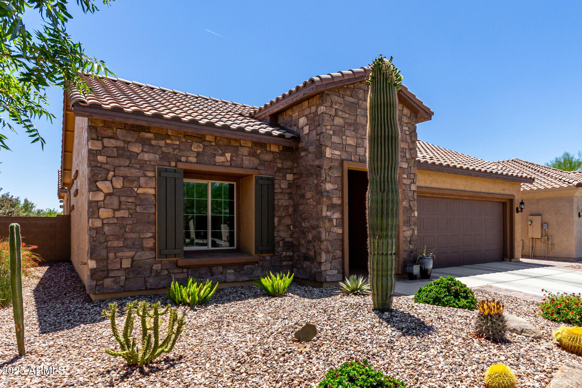 6123 W Sandpiper Way