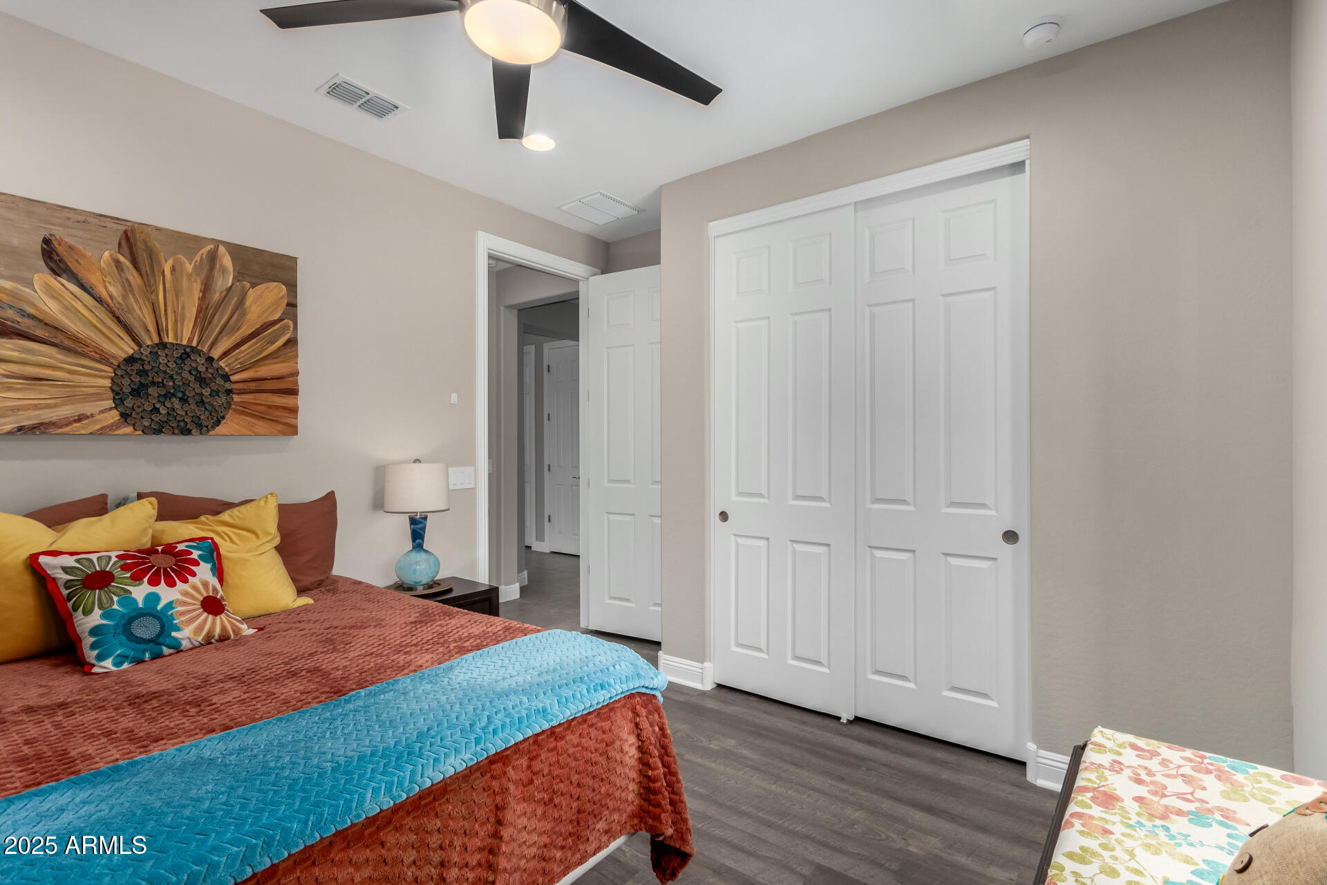 6123 W Sandpiper Way