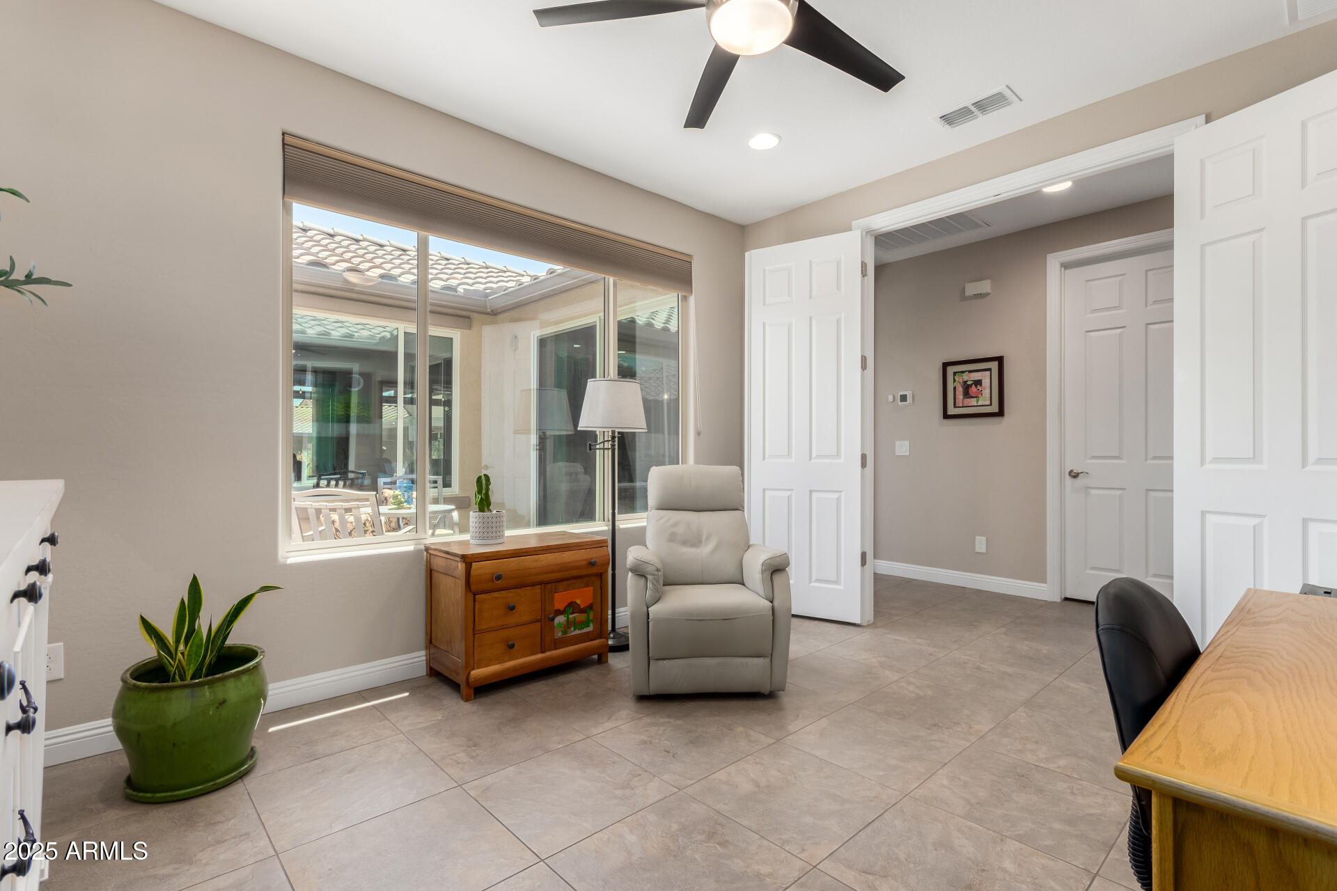 6123 W Sandpiper Way