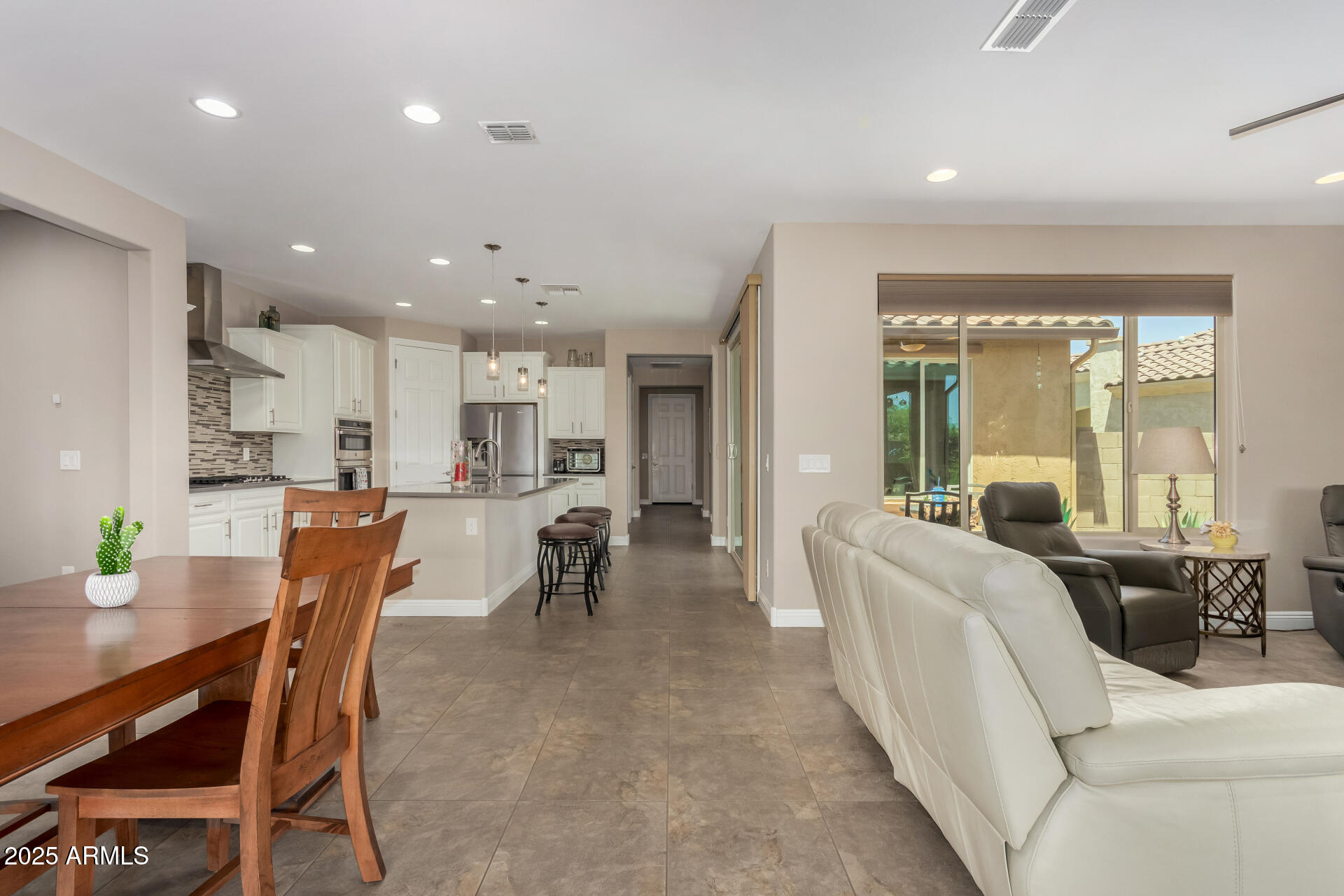 6123 W Sandpiper Way