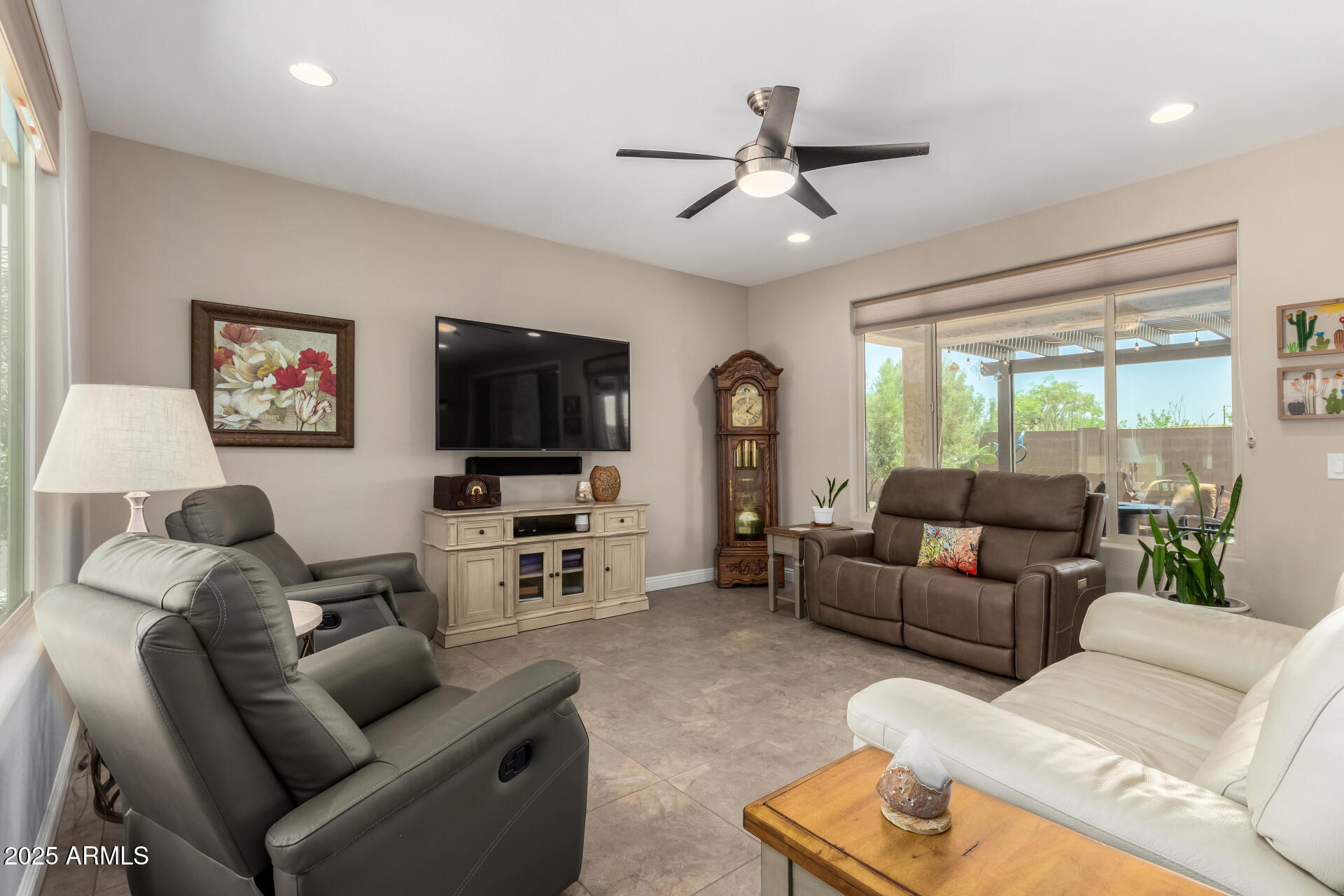 6123 W Sandpiper Way