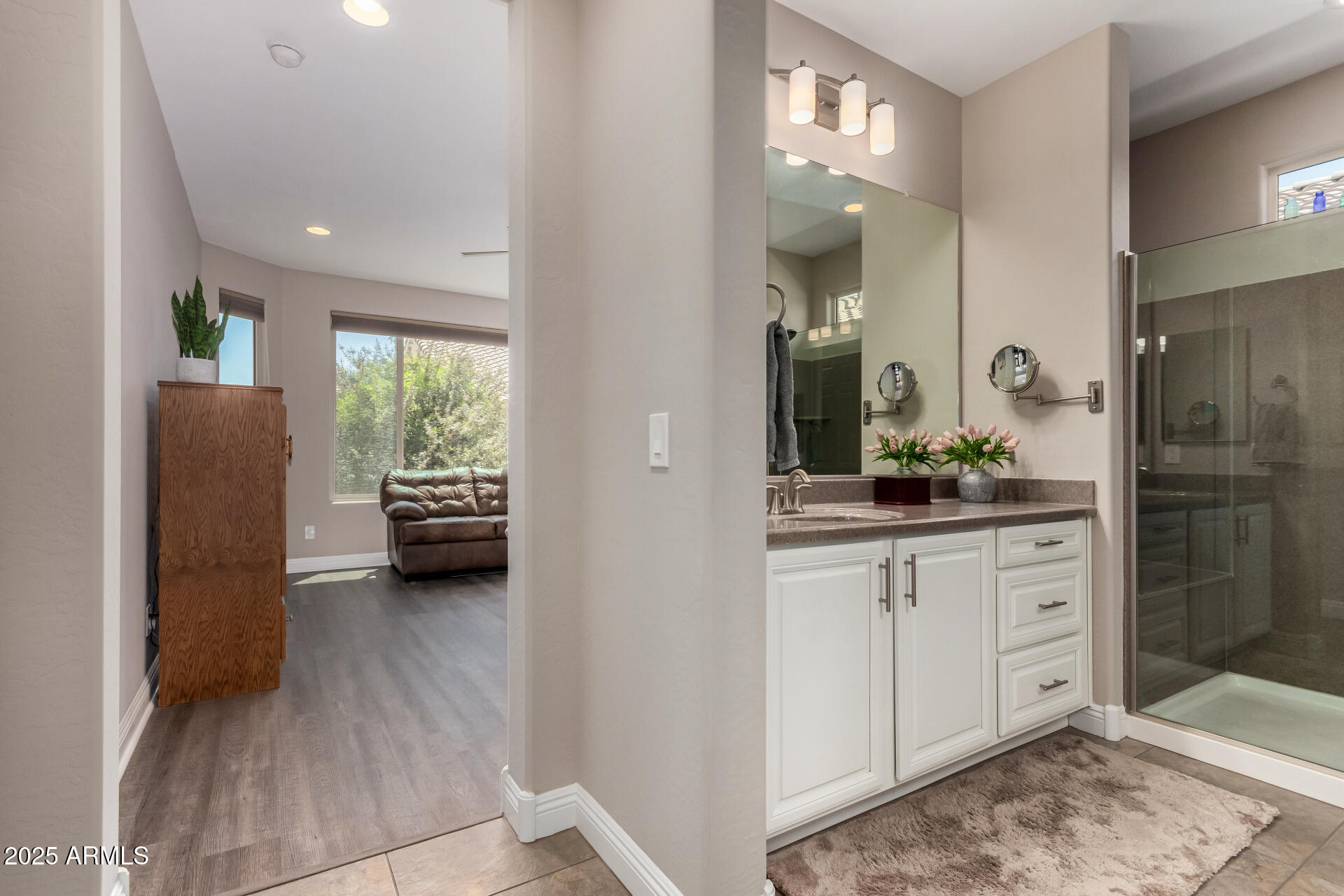 6123 W Sandpiper Way