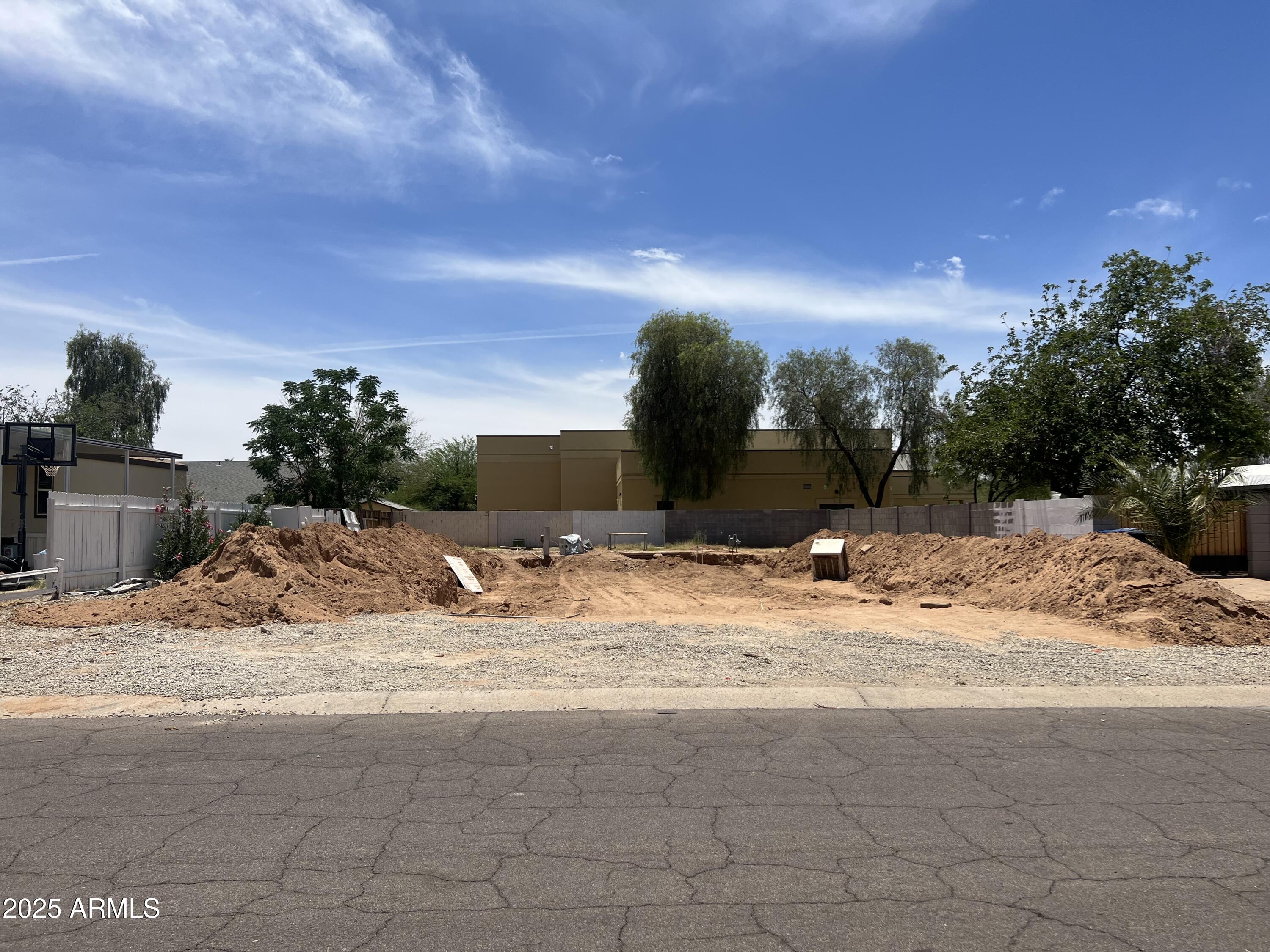 7911 E JAVELINA Avenue, 1171