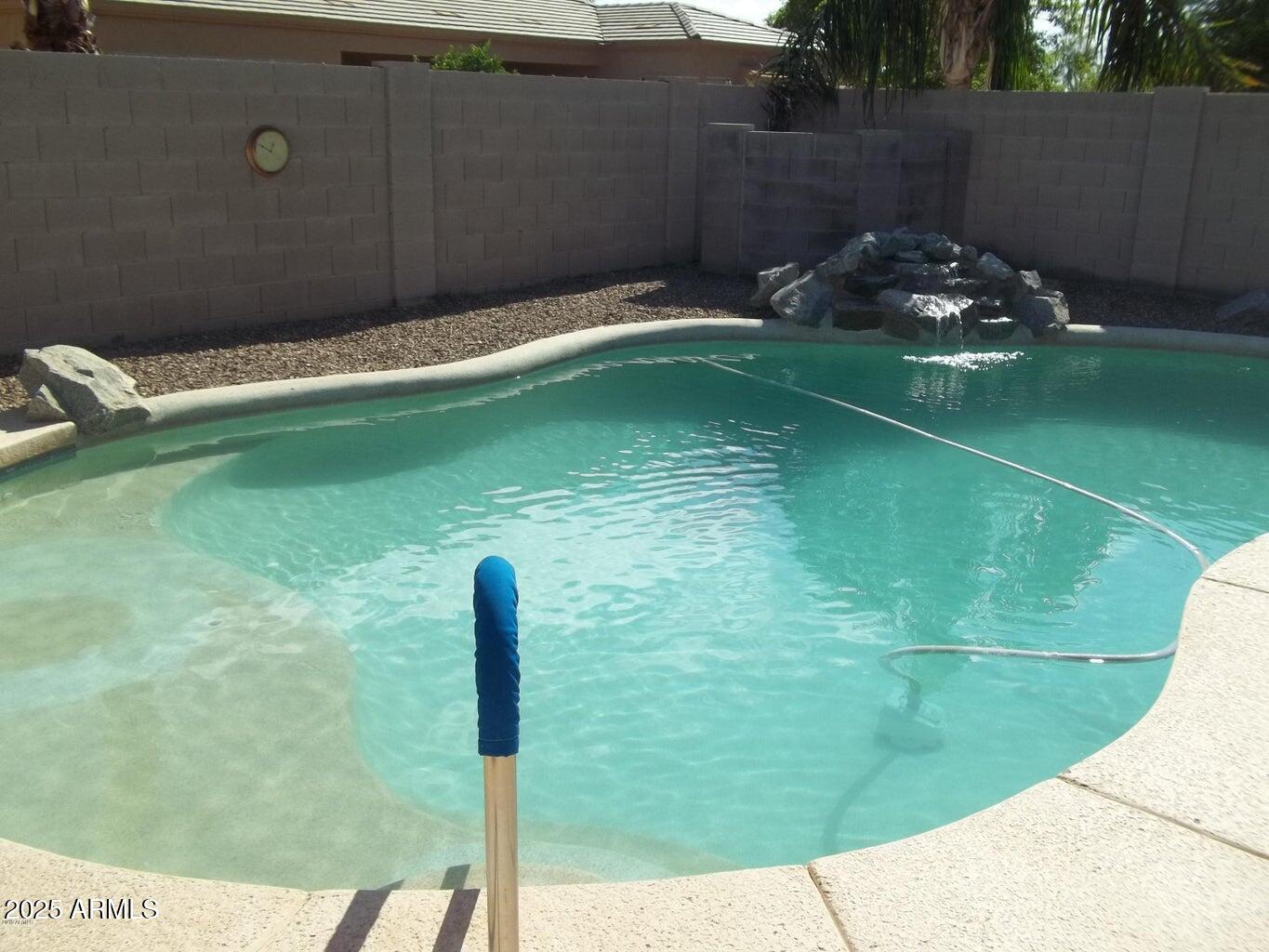 2037 E Riviera Drive