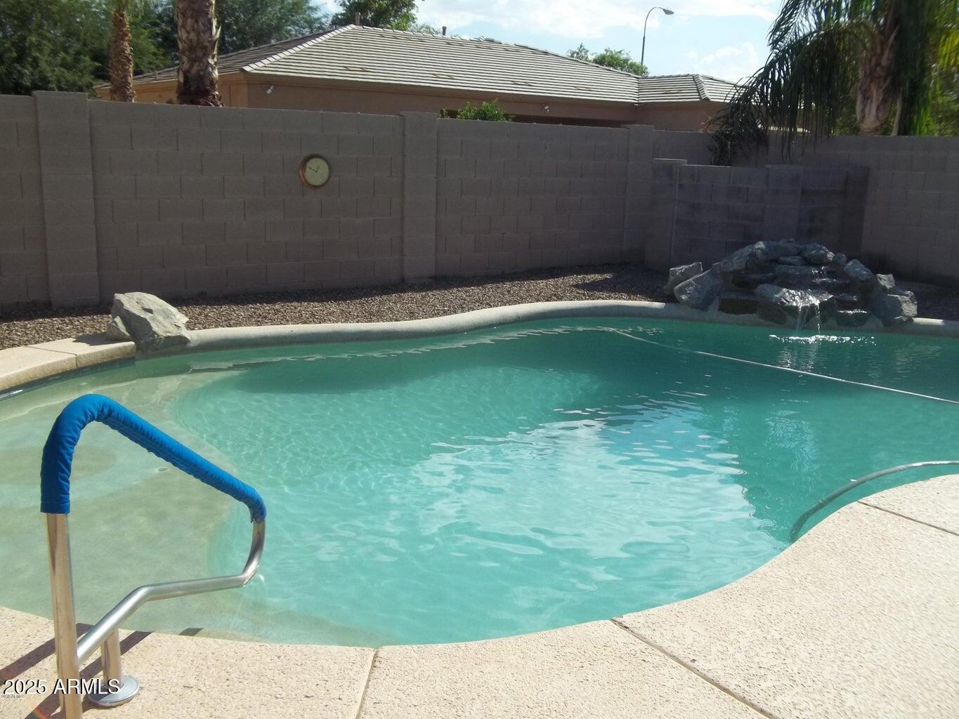 2037 E Riviera Drive