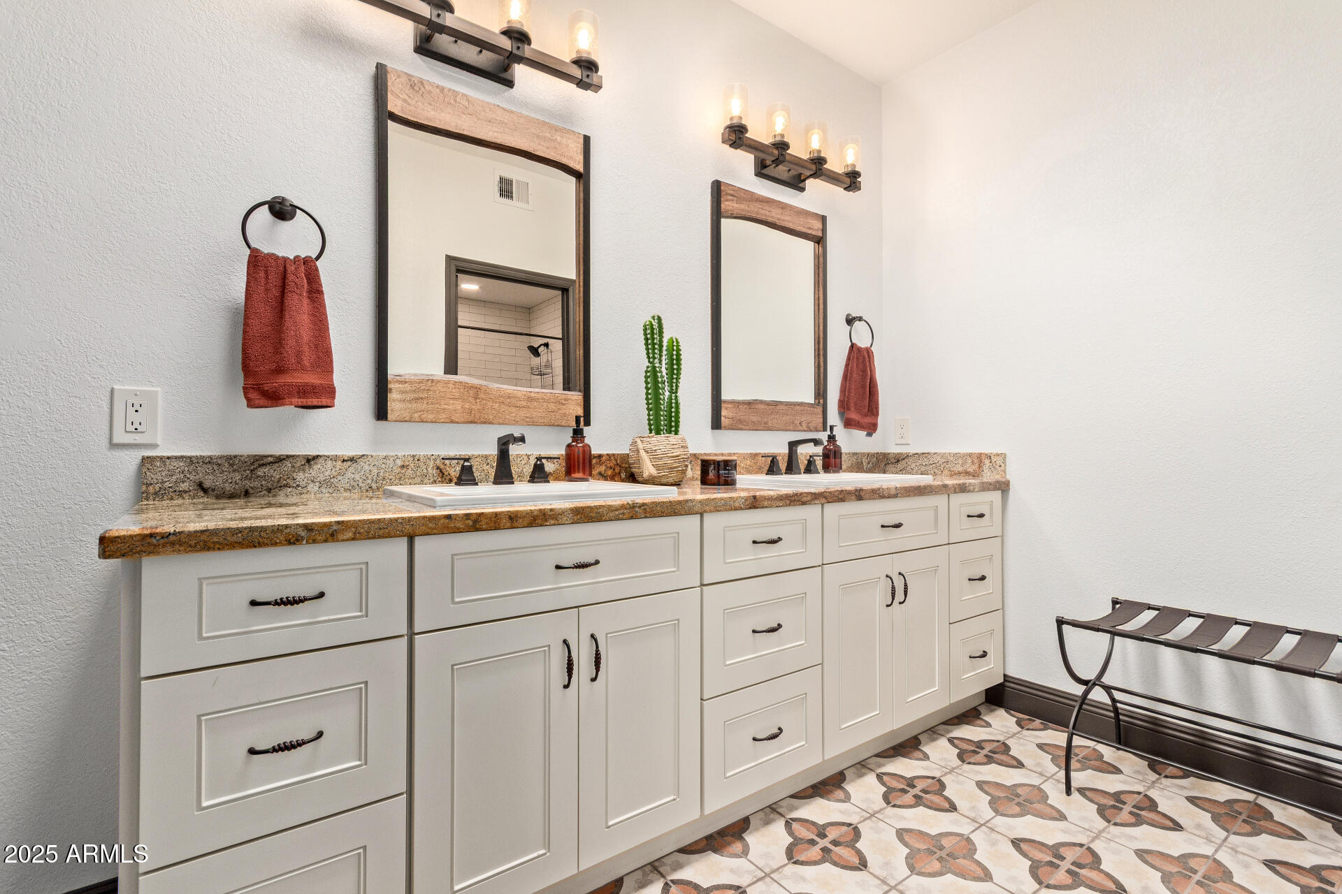 1235 N SUNNYVALE, 113