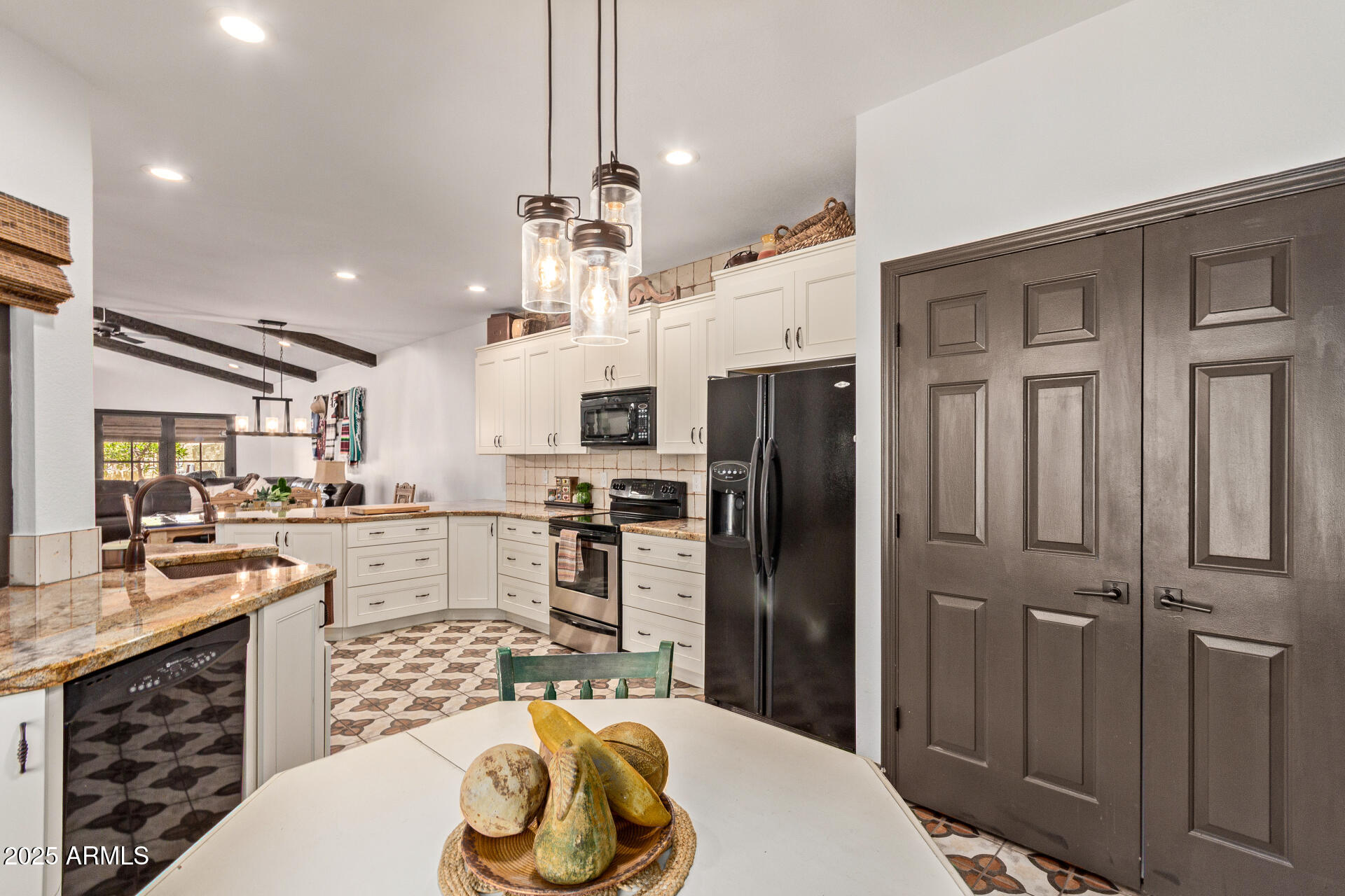 1235 N SUNNYVALE, 113