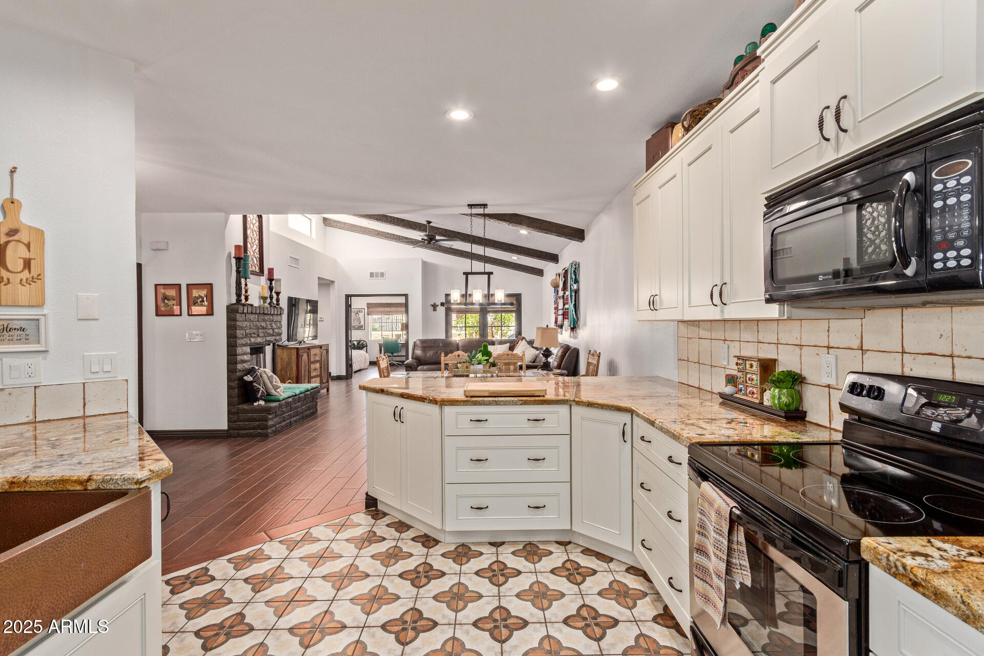 1235 N SUNNYVALE, 113