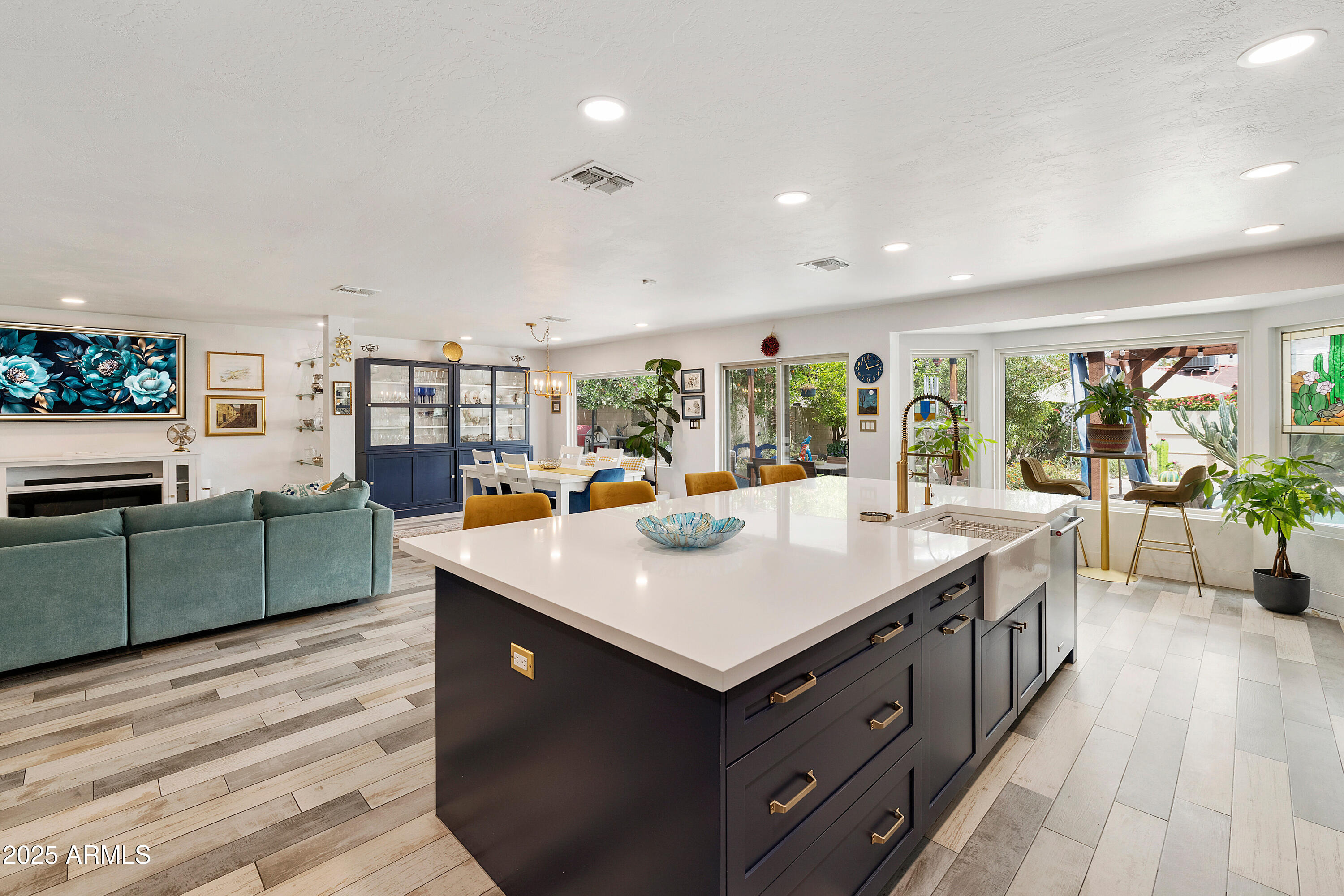 1656 W Meseto Circle