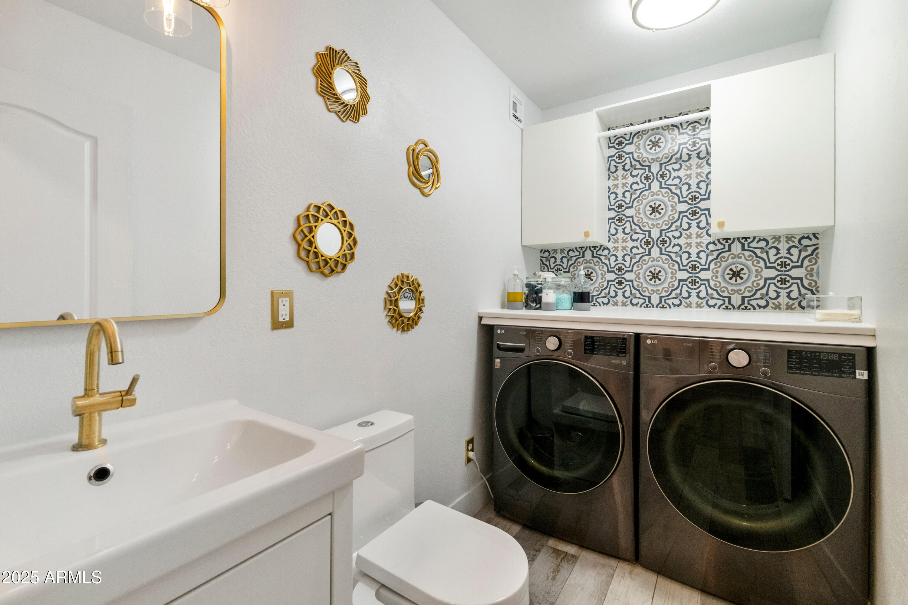 1656 W Meseto Circle