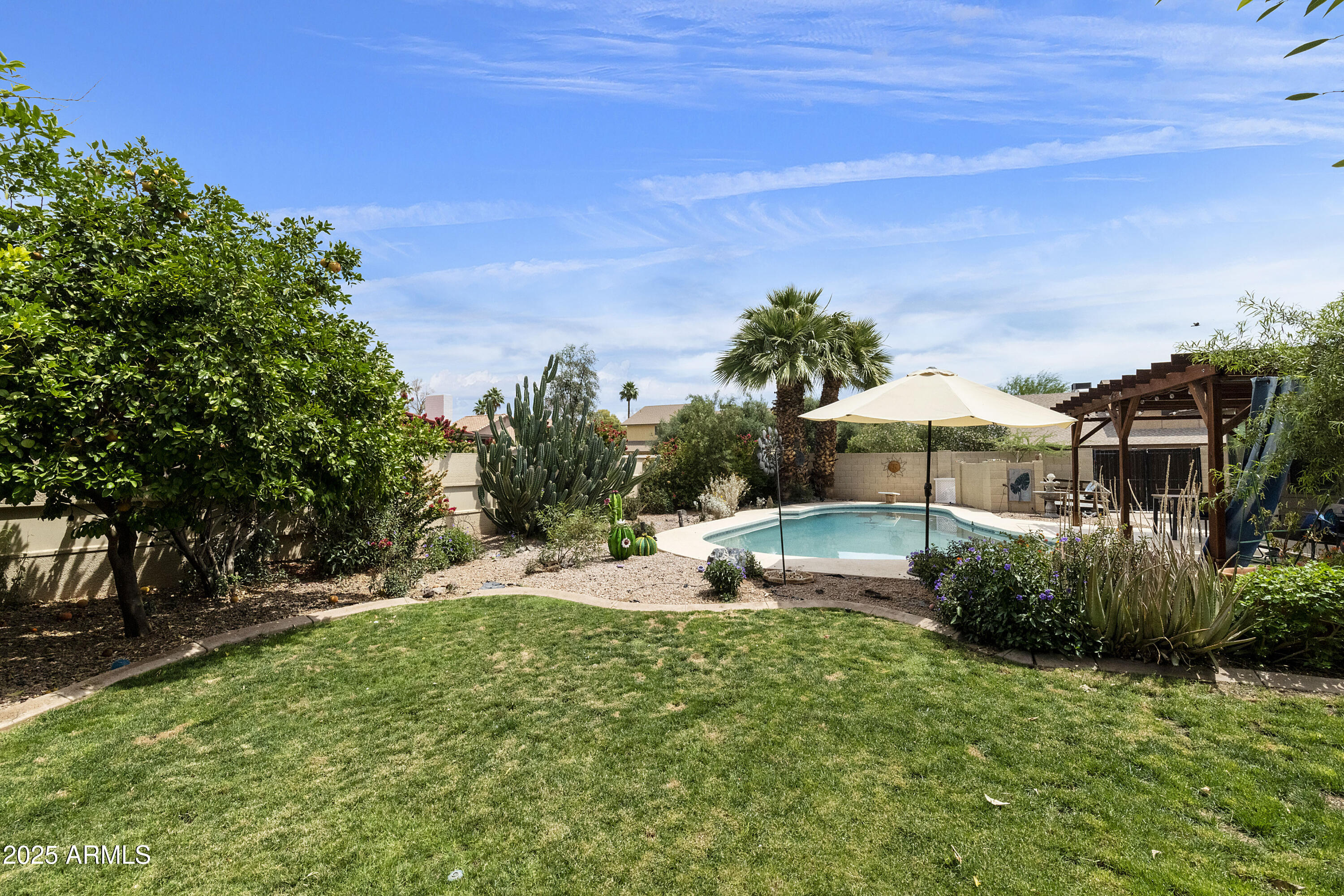 1656 W Meseto Circle