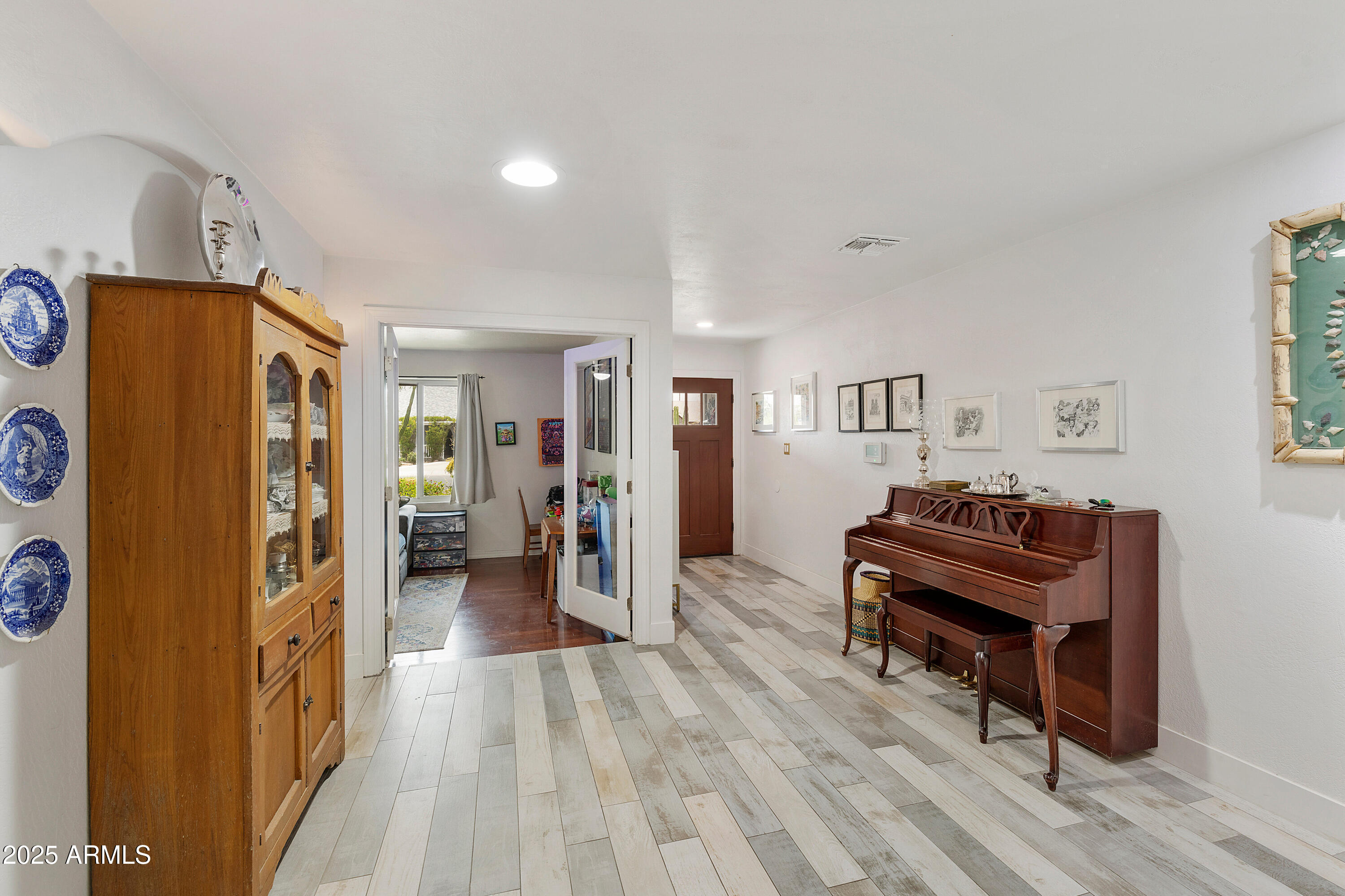 1656 W Meseto Circle