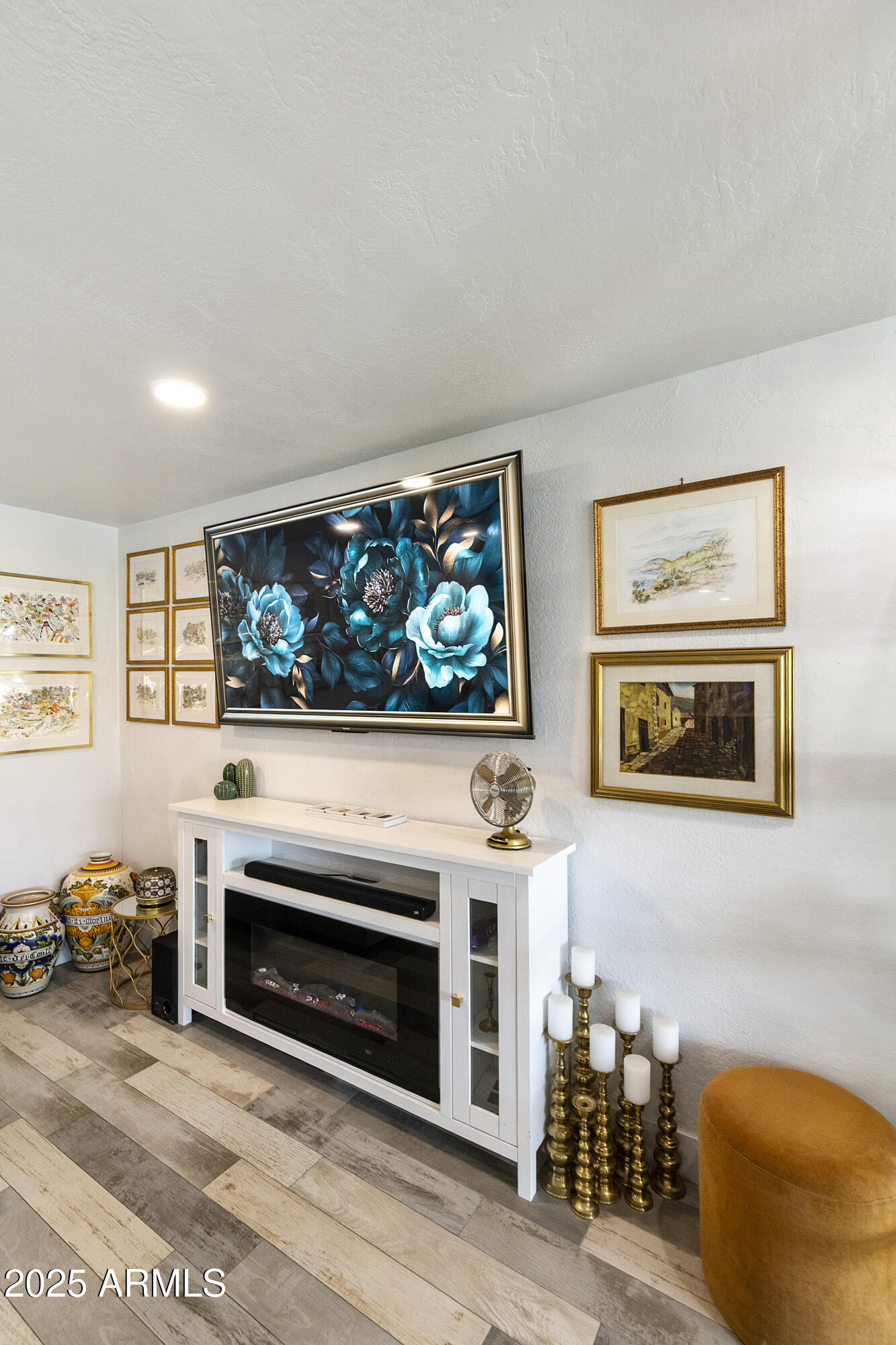 1656 W Meseto Circle