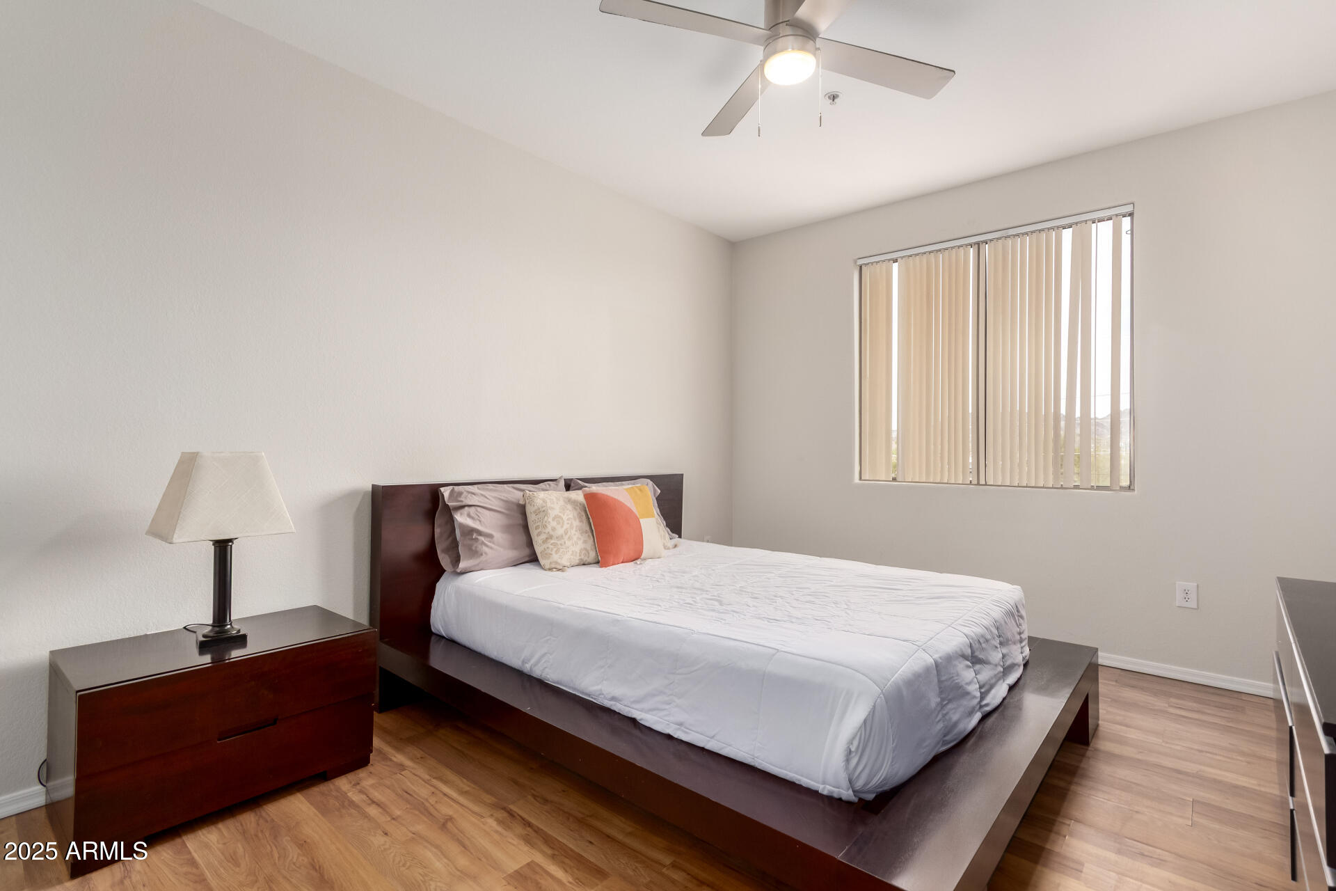 9820 N CENTRAL Avenue, 321