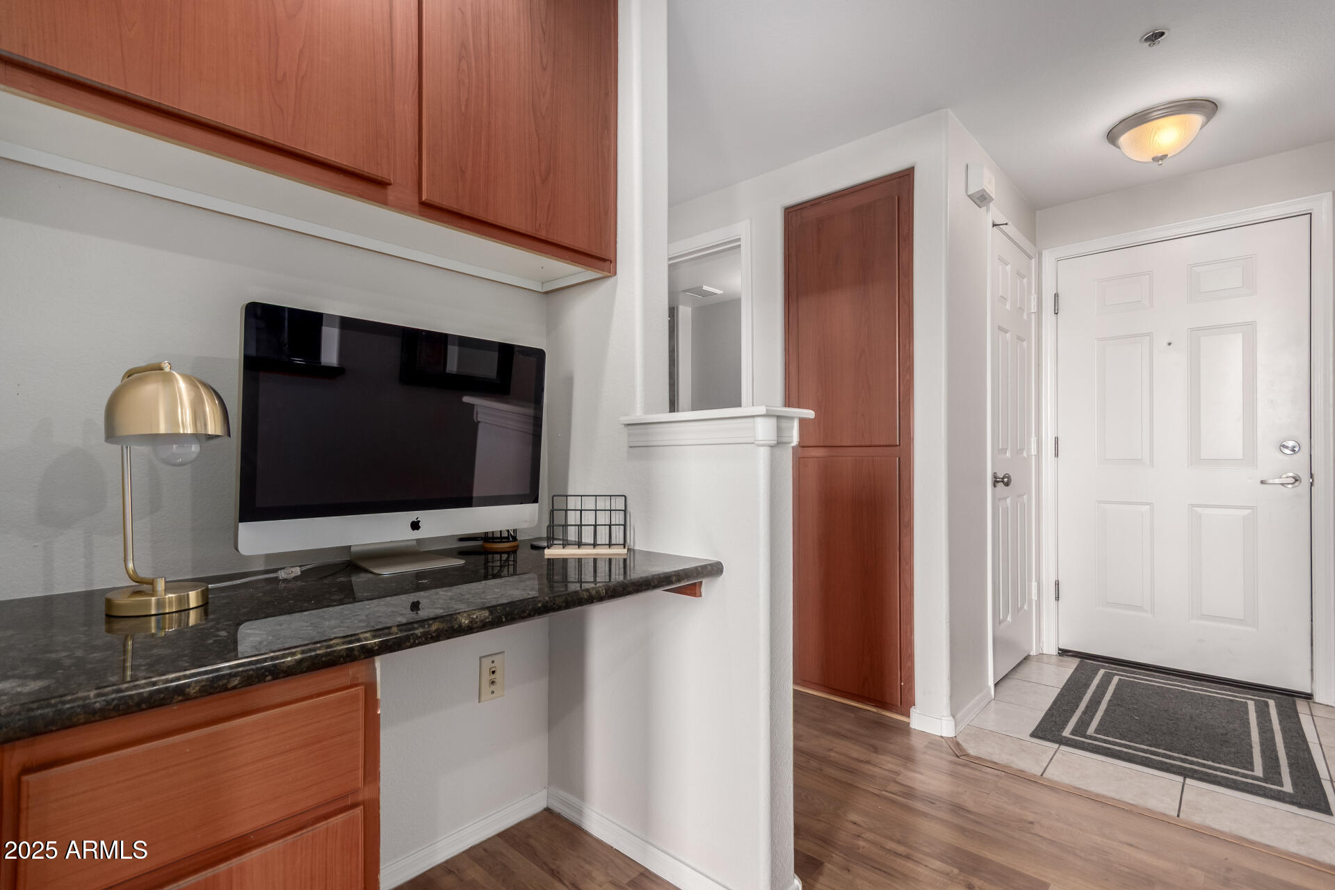 9820 N CENTRAL Avenue, 321