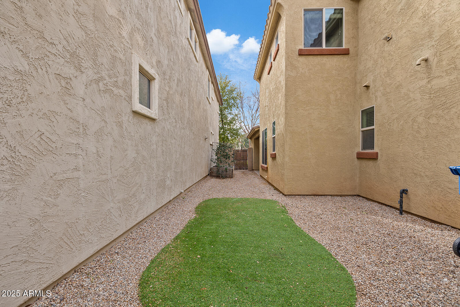 3296 E SHEFFIELD Road