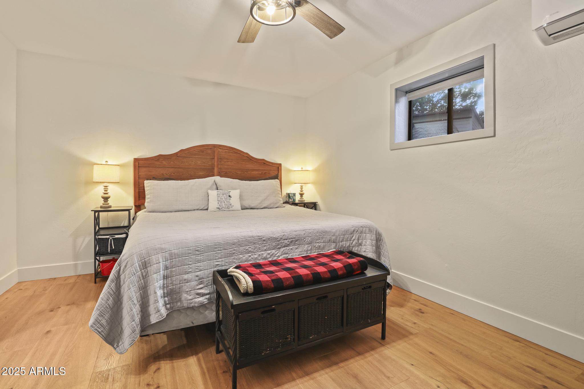 811 S RIDGEWAY Street