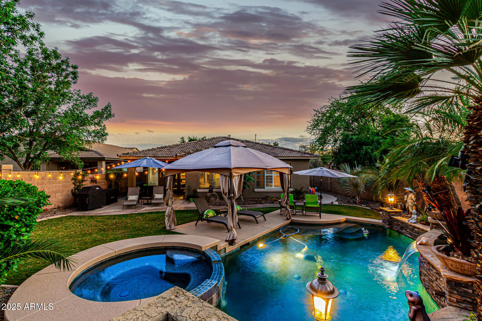 3628 E MEADOWVIEW Drive