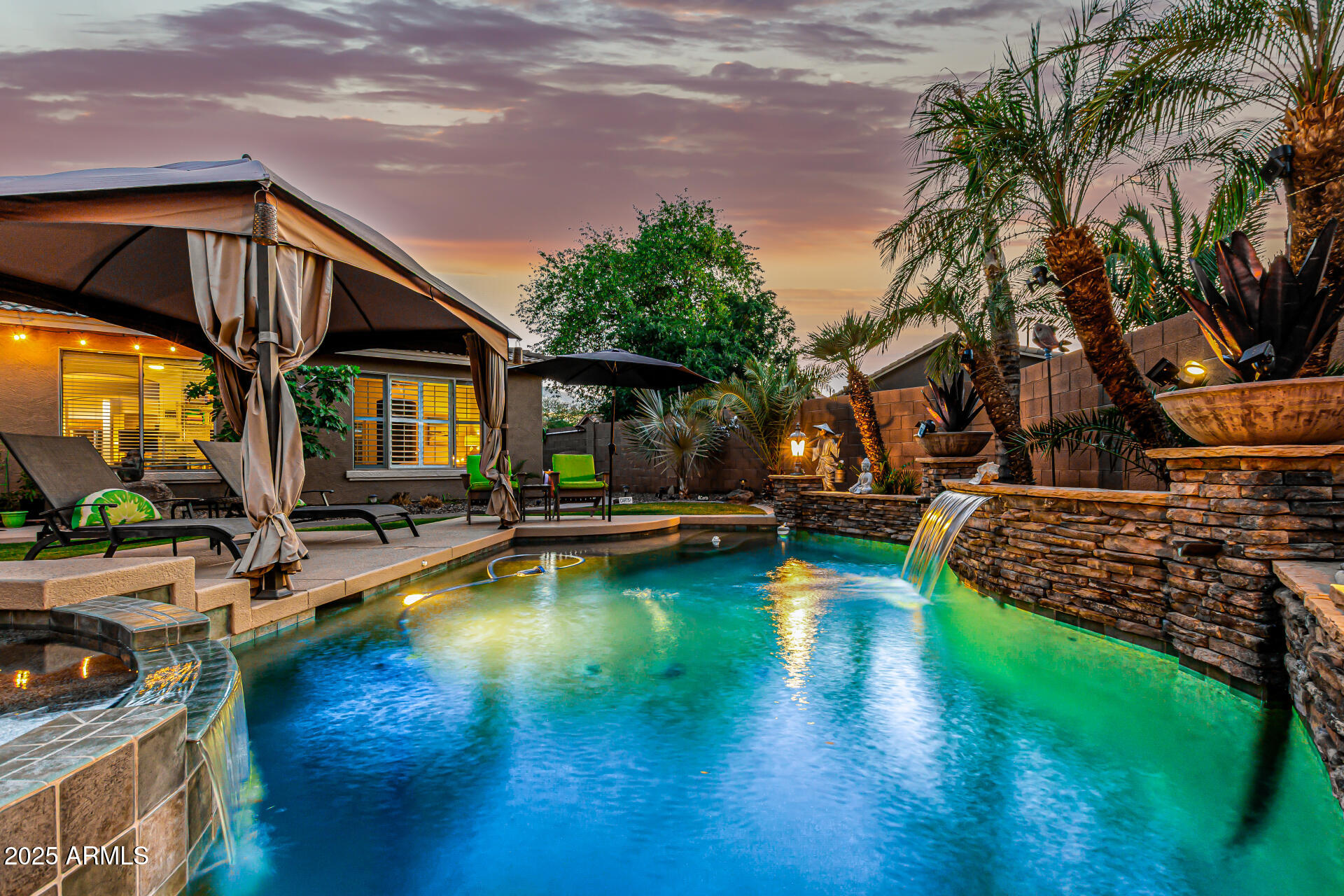 3628 E MEADOWVIEW Drive