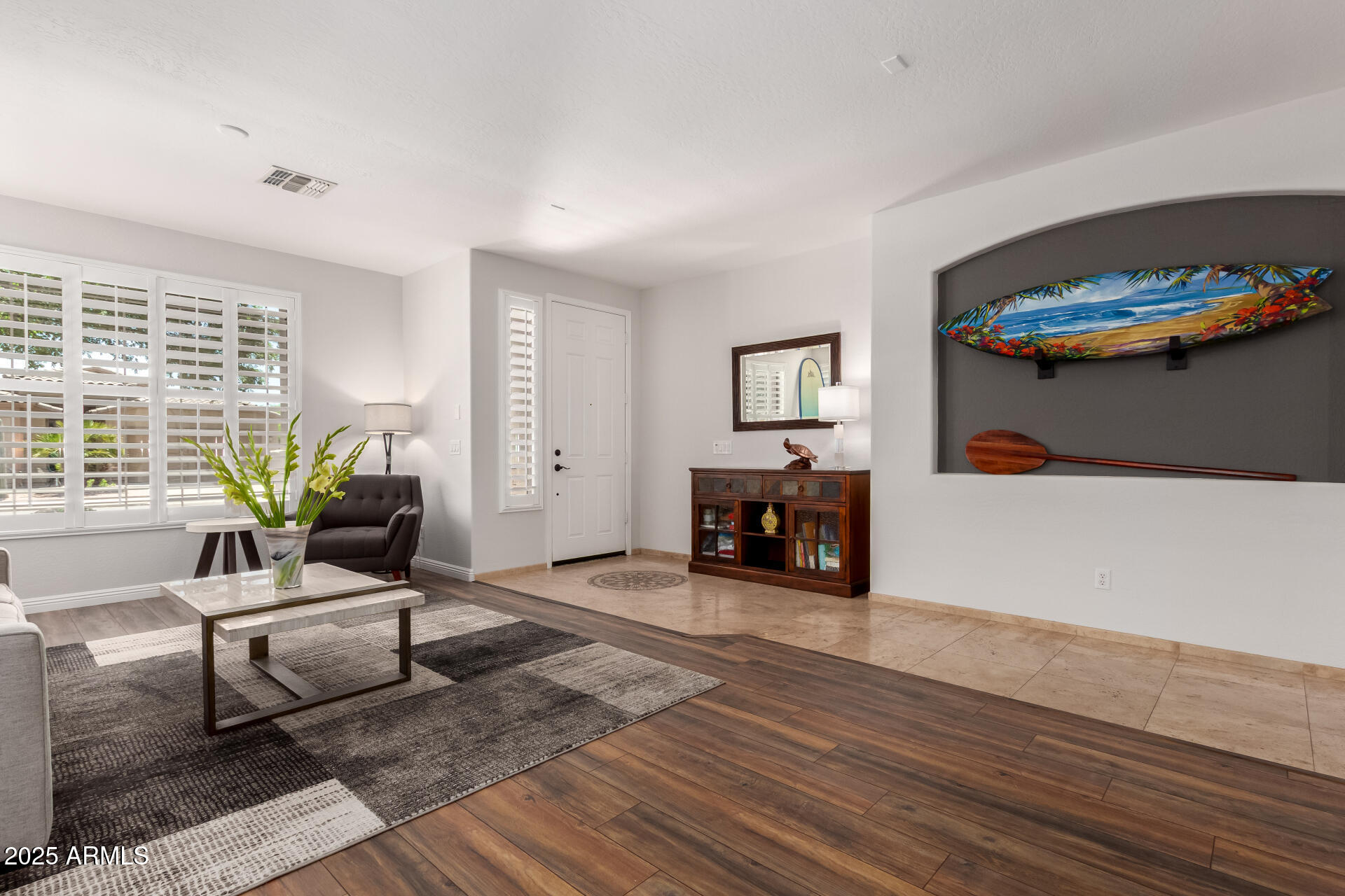 3628 E MEADOWVIEW Drive